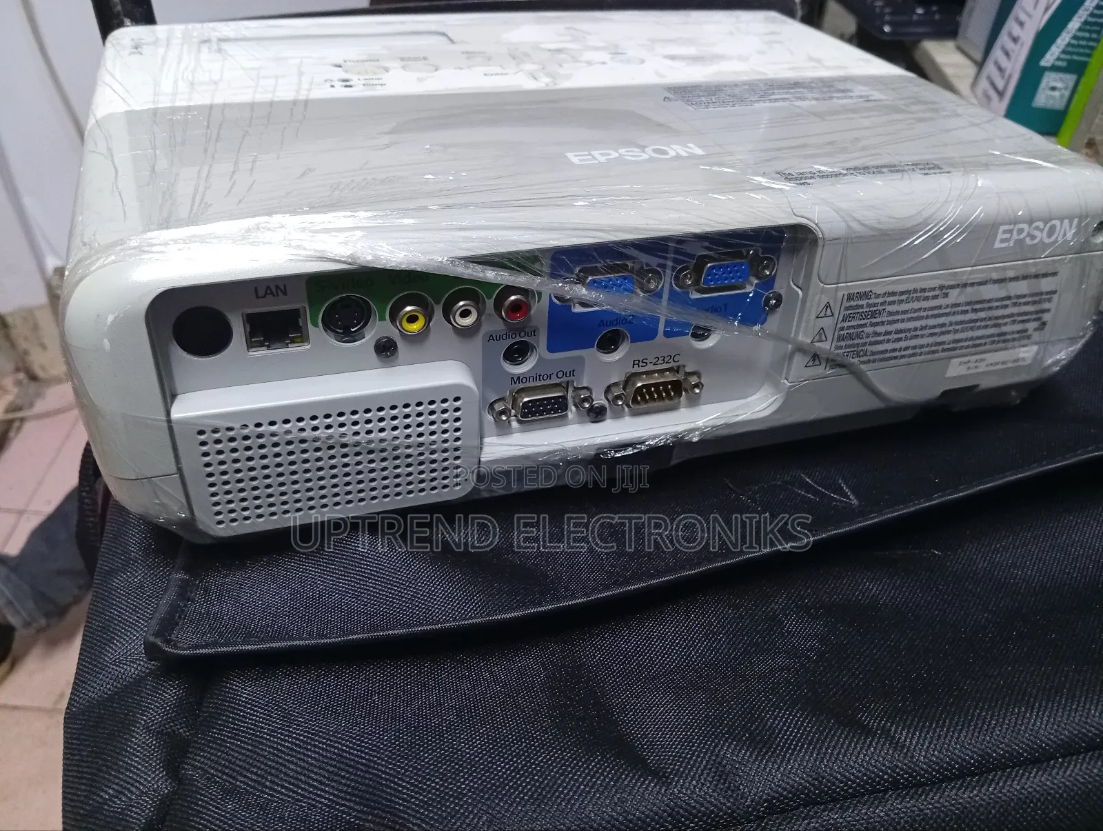 Epson Powerlite 83 – Ready for Any Presentation!
