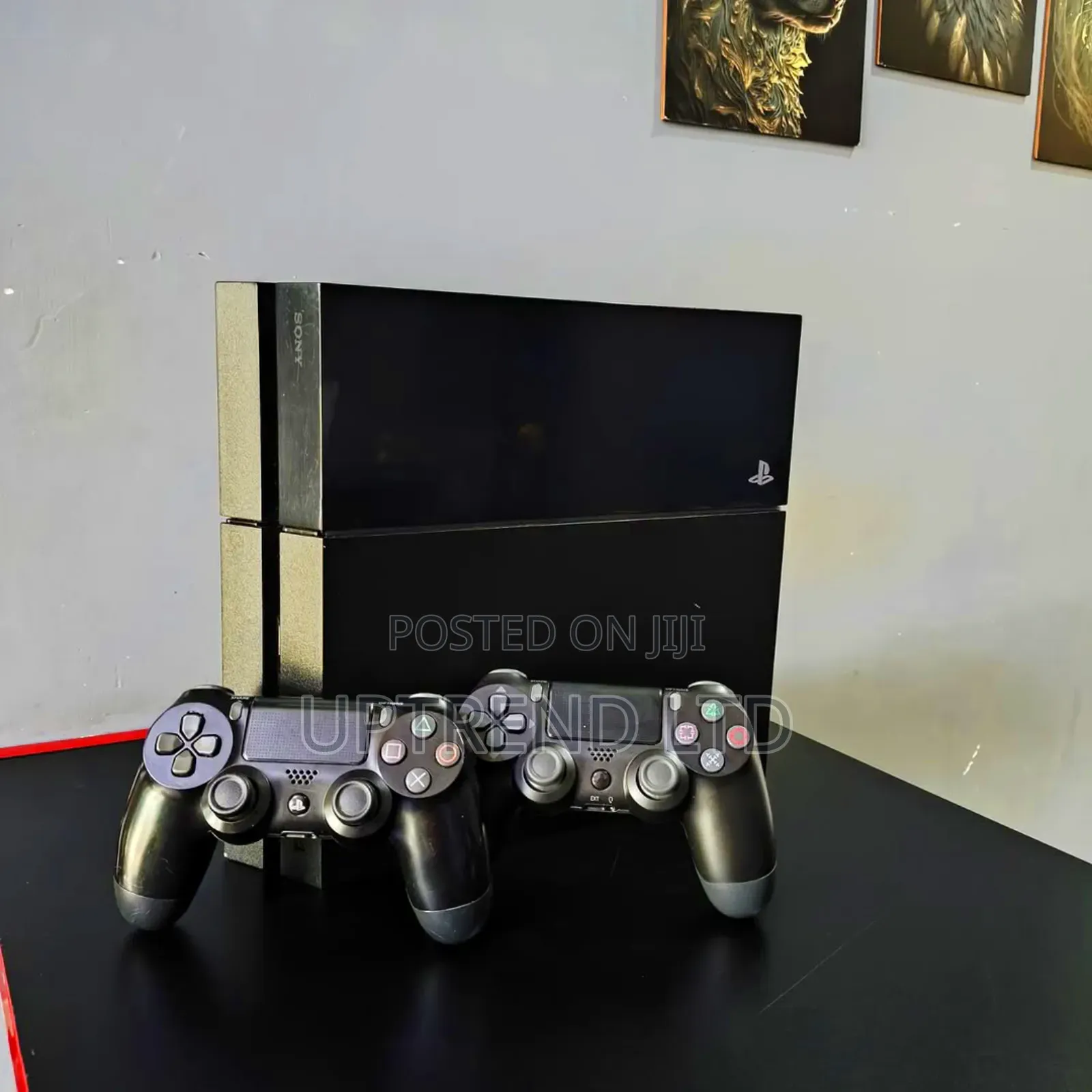 Super Clean Playstation 4 Standard Two Controllers
