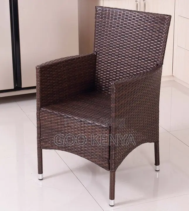 Home Dining Set; Weather-Resistant Outdoor Rattan Round Bistro Set