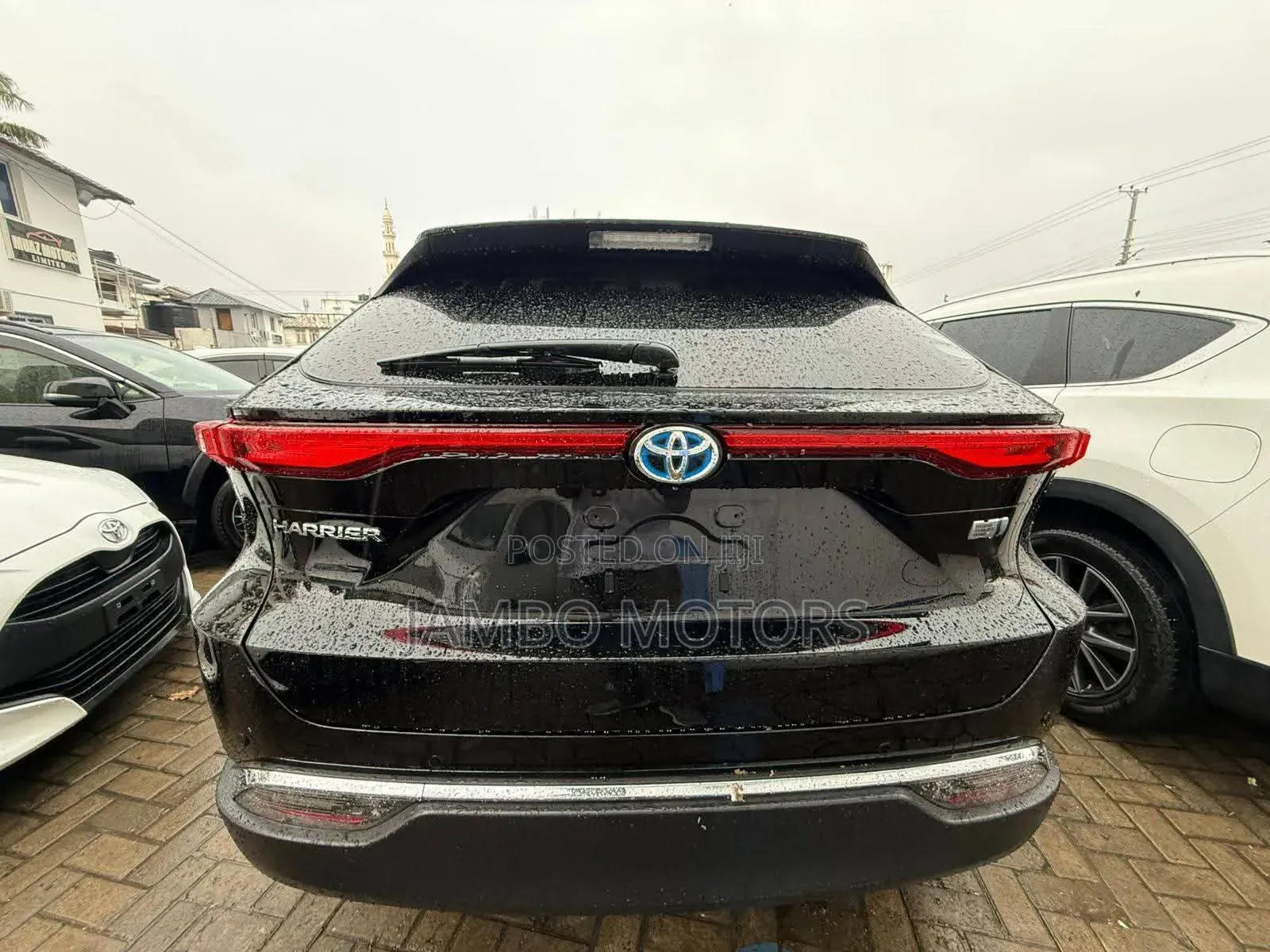 Toyota Harrier 2.5 Hybrid 2021 Black