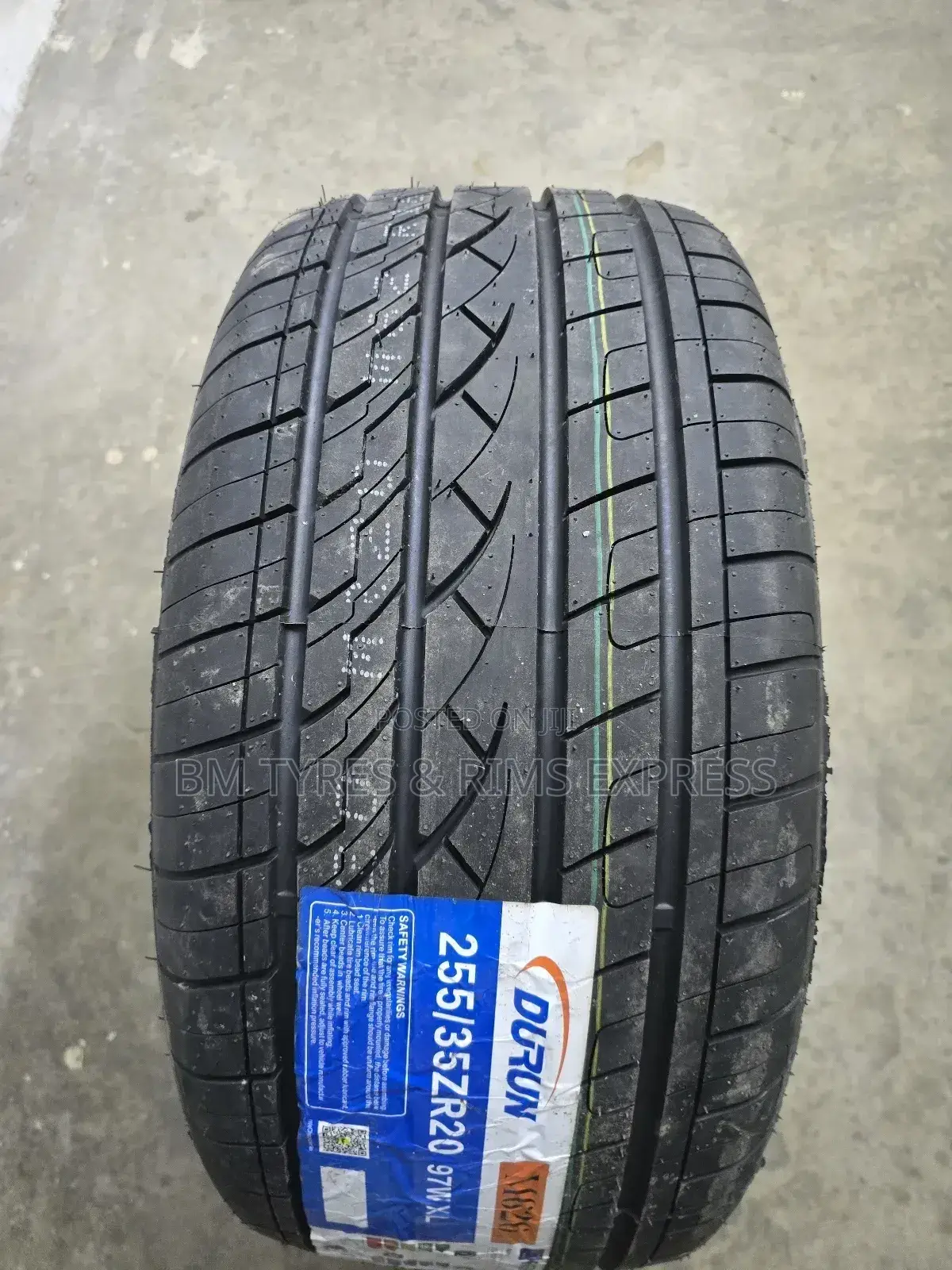 255 /35 R20 Durun Tyres.