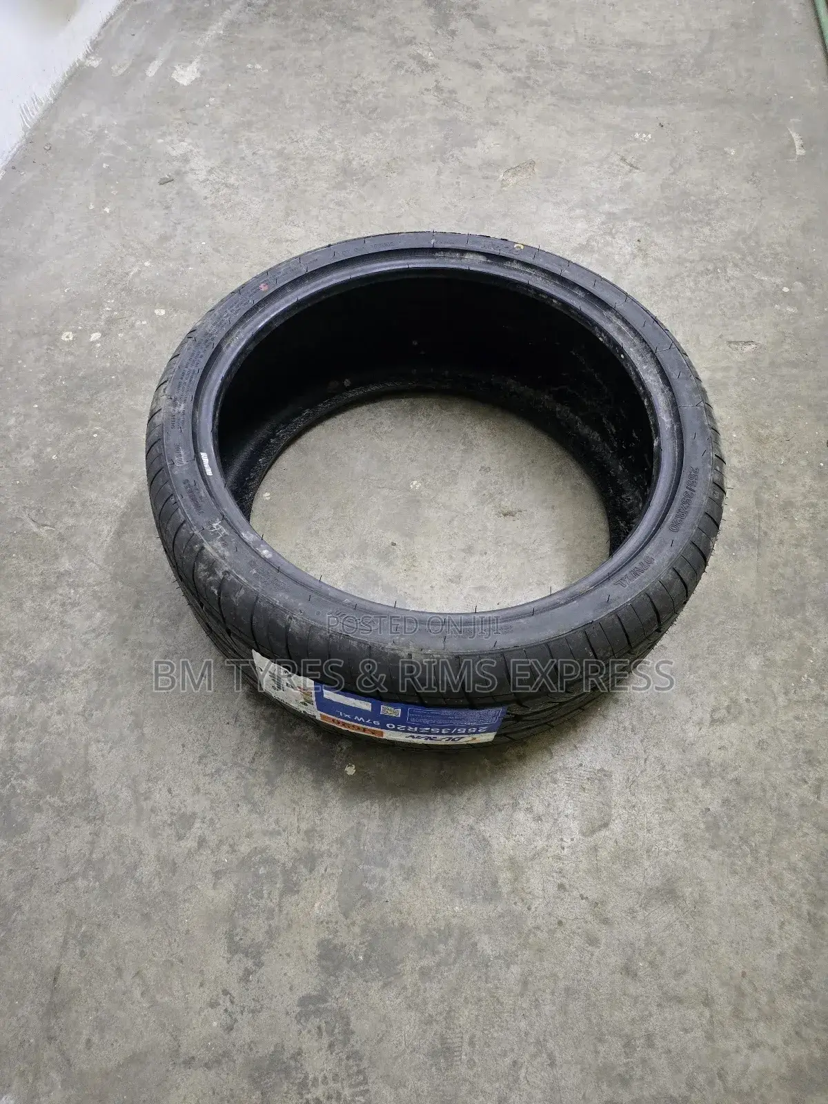 255 /35 R20 Durun Tyres.