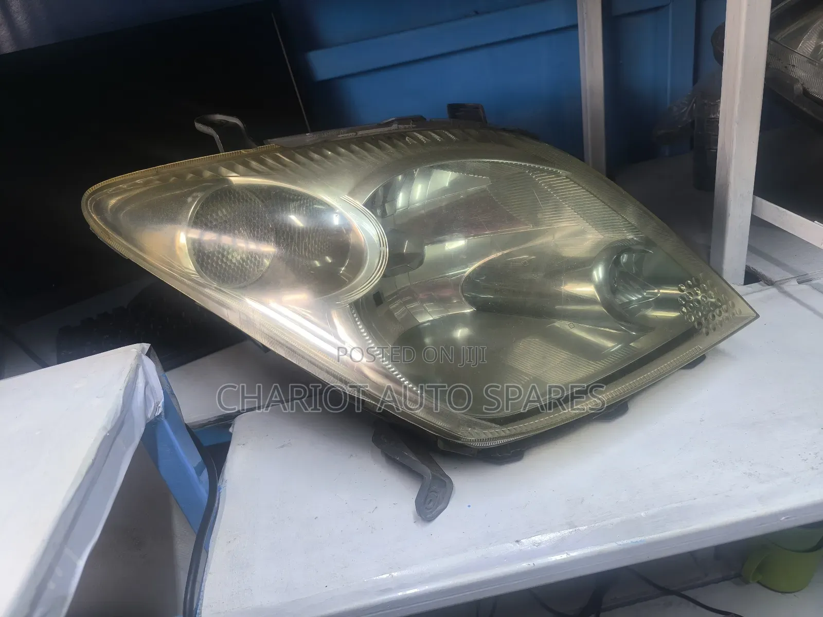 Toyota Ist 2005 Xenon Headlights