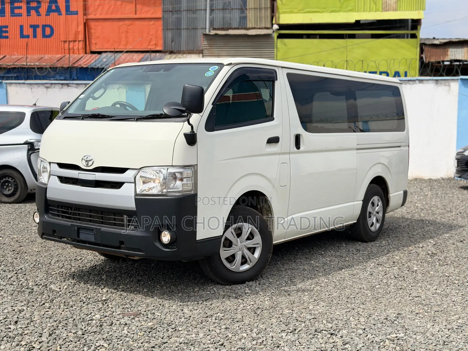 Toyota HiAce 2019 White