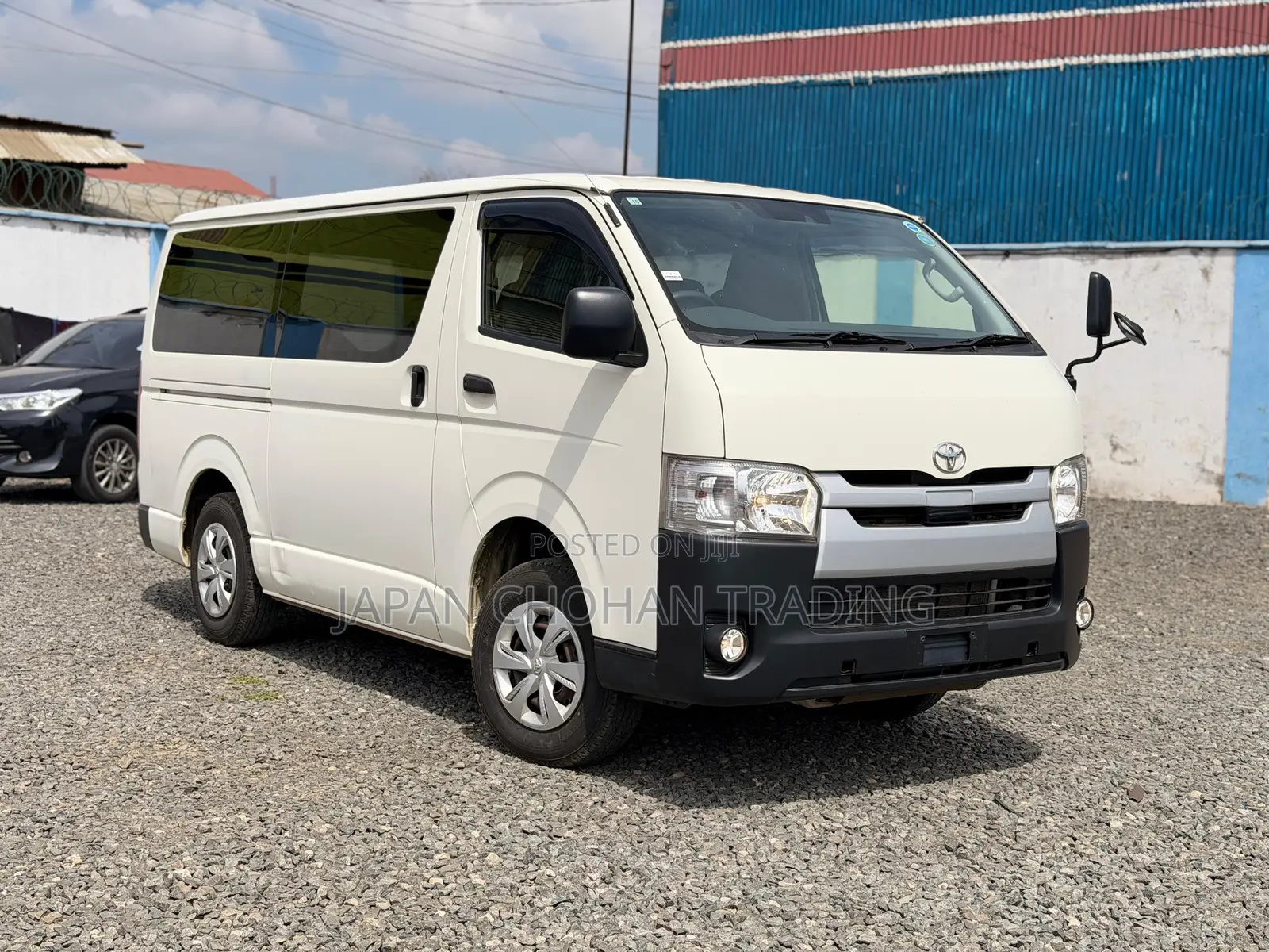 Toyota HiAce 2019 White