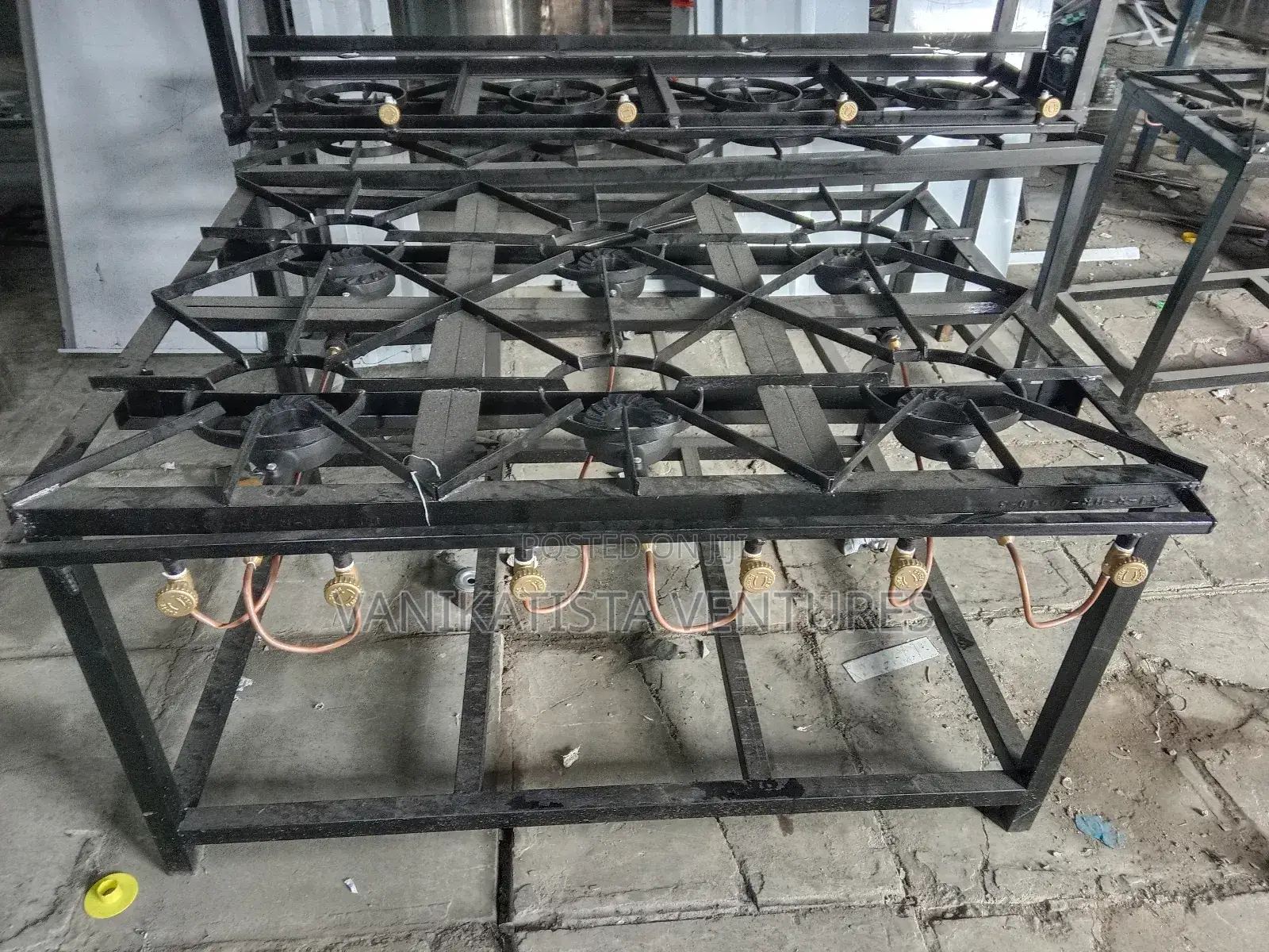 6 Burner, Gas Cooker, Strong and Durable