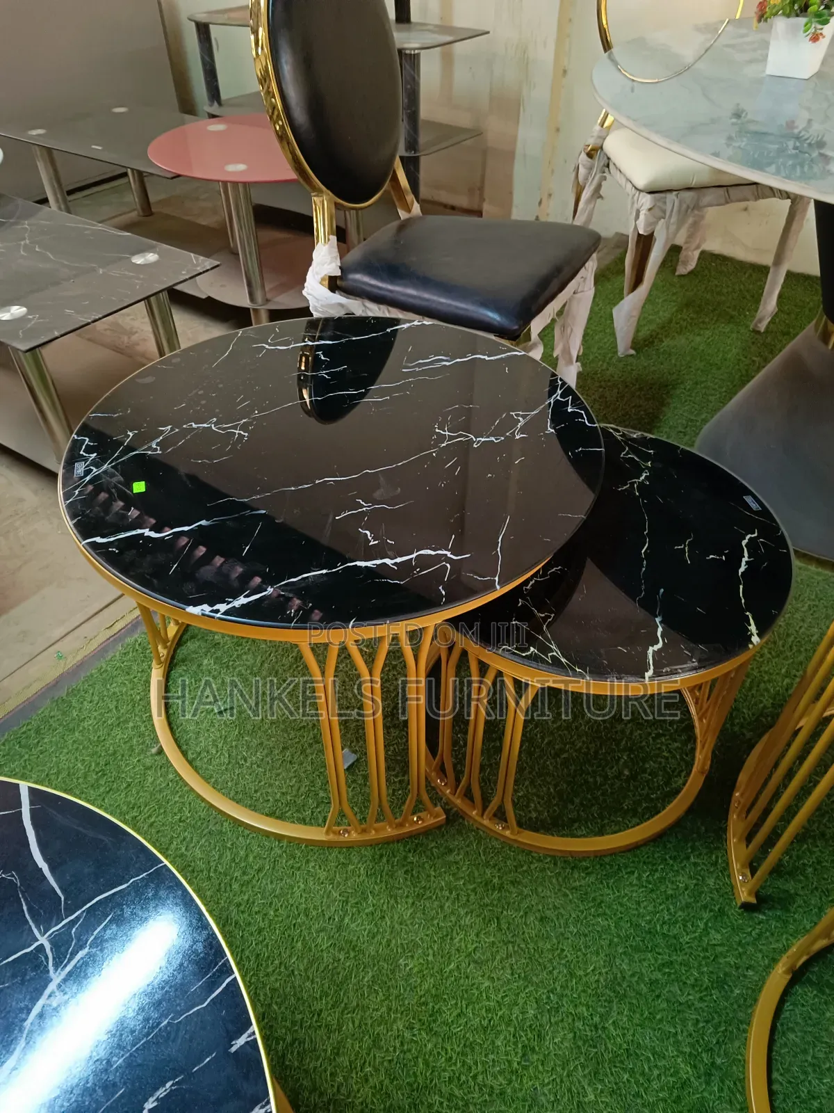 V-Design Nesting Coffee Tables