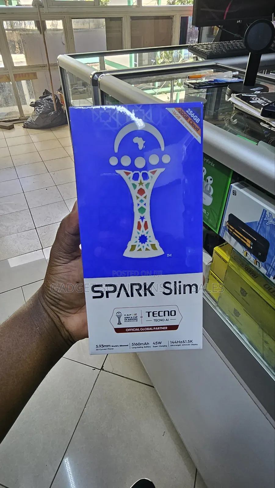 New Tecno Spark Slim 256 GB Black
