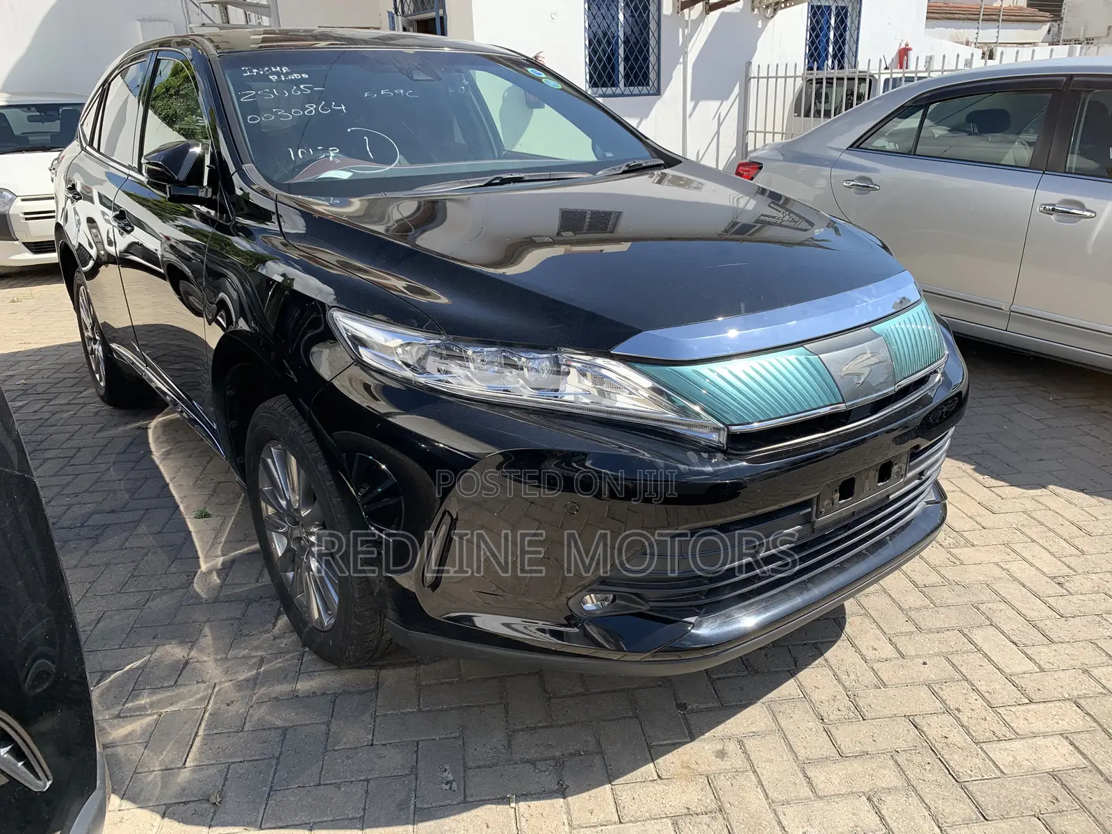 Toyota Harrier 2.0 2018 Black