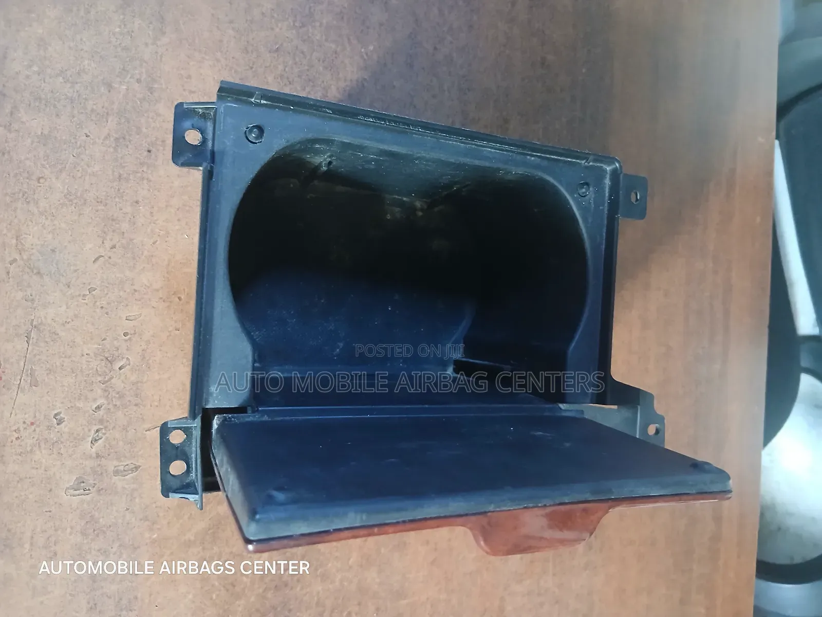 Premio 240 / Allion 240 Cup Holder