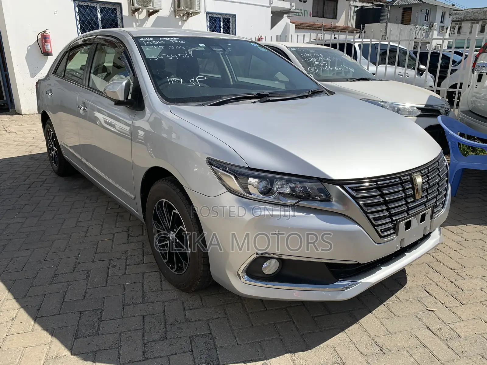 Toyota Premio 1.5 FWD 2018 Silver