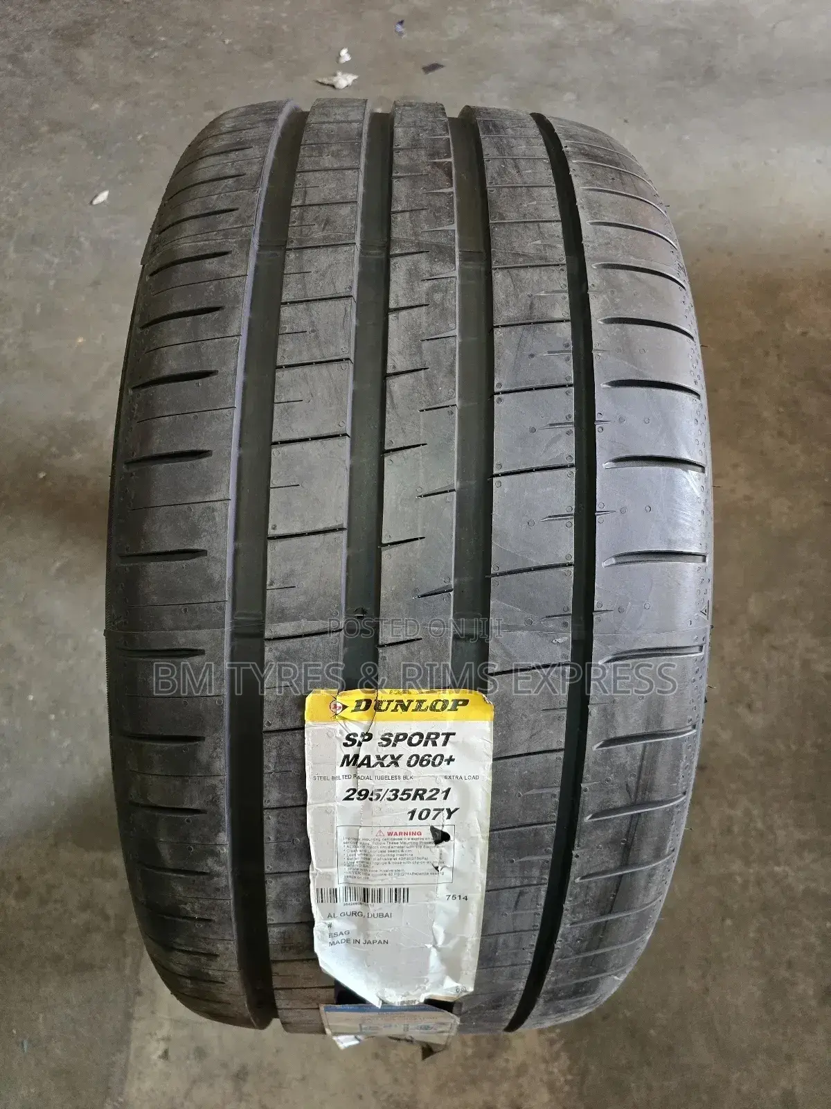 295 /35 R21 Dunlop Tyres (Japan).