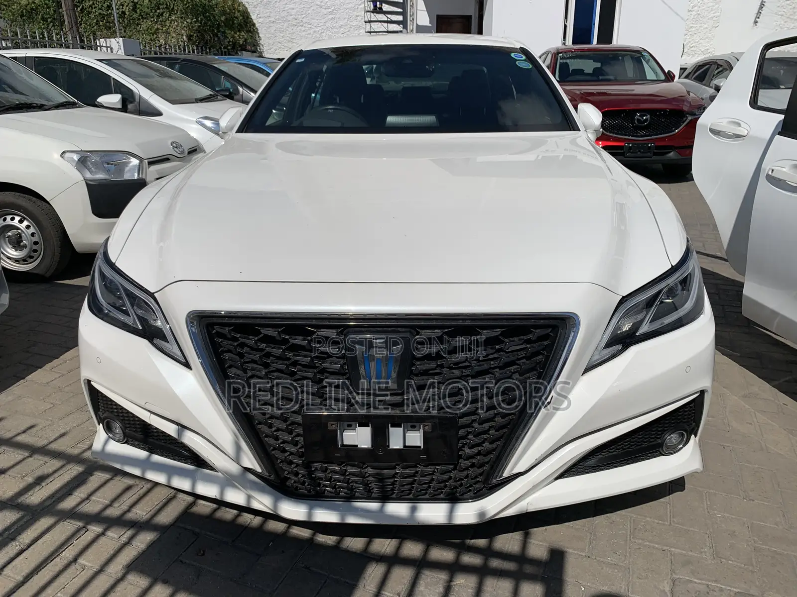 Toyota Crown 2018 White