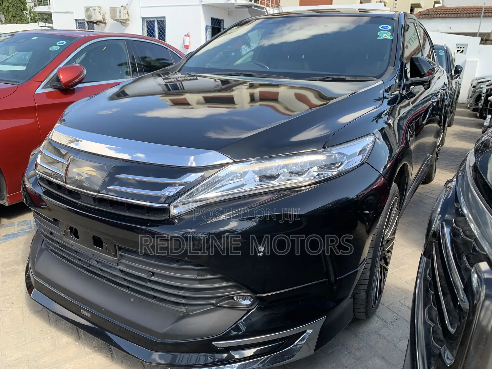 Toyota Harrier 2.0 4WD 2018 Black