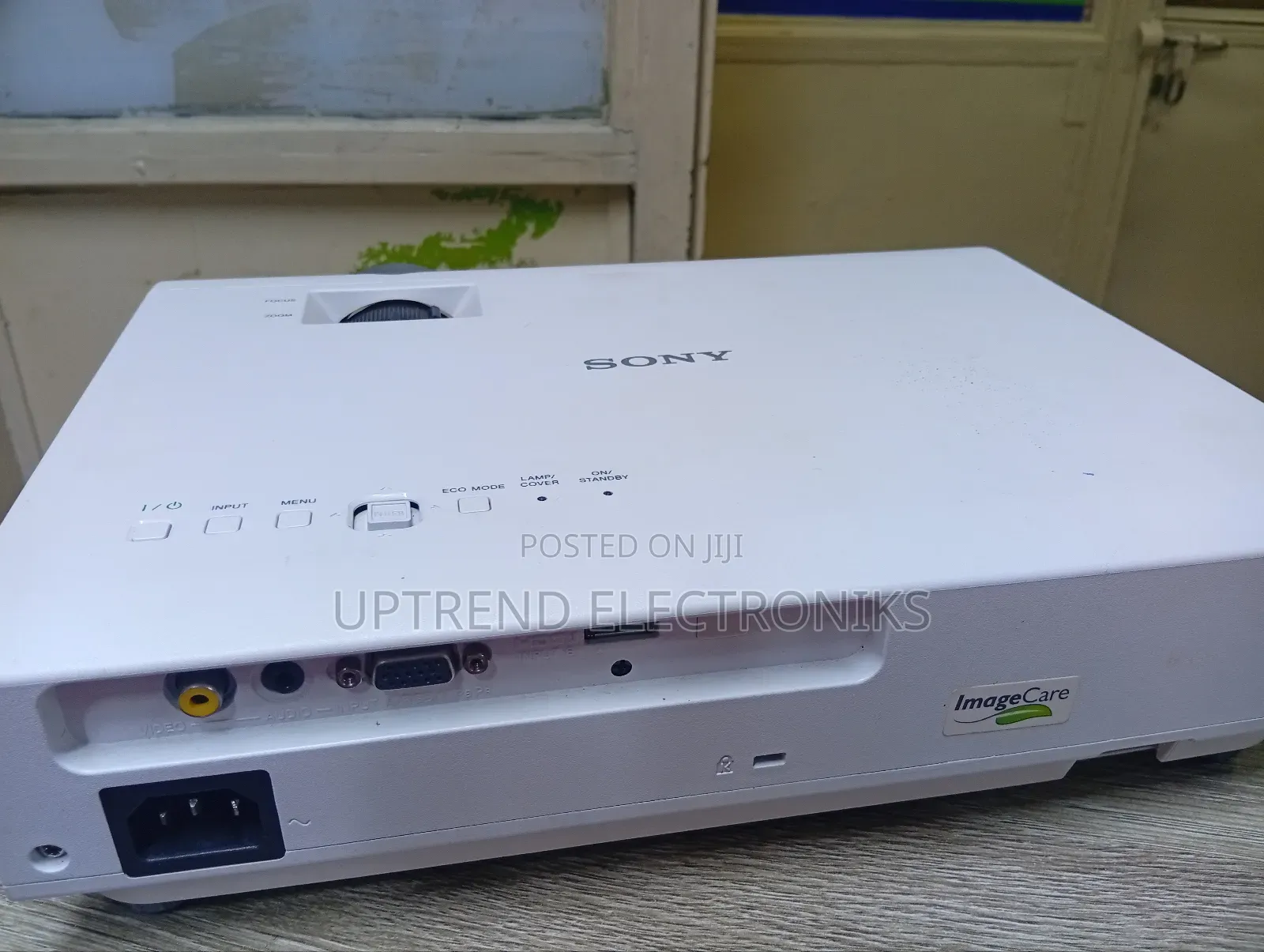 Sony Dx-X140 – Bright Projection Power!
