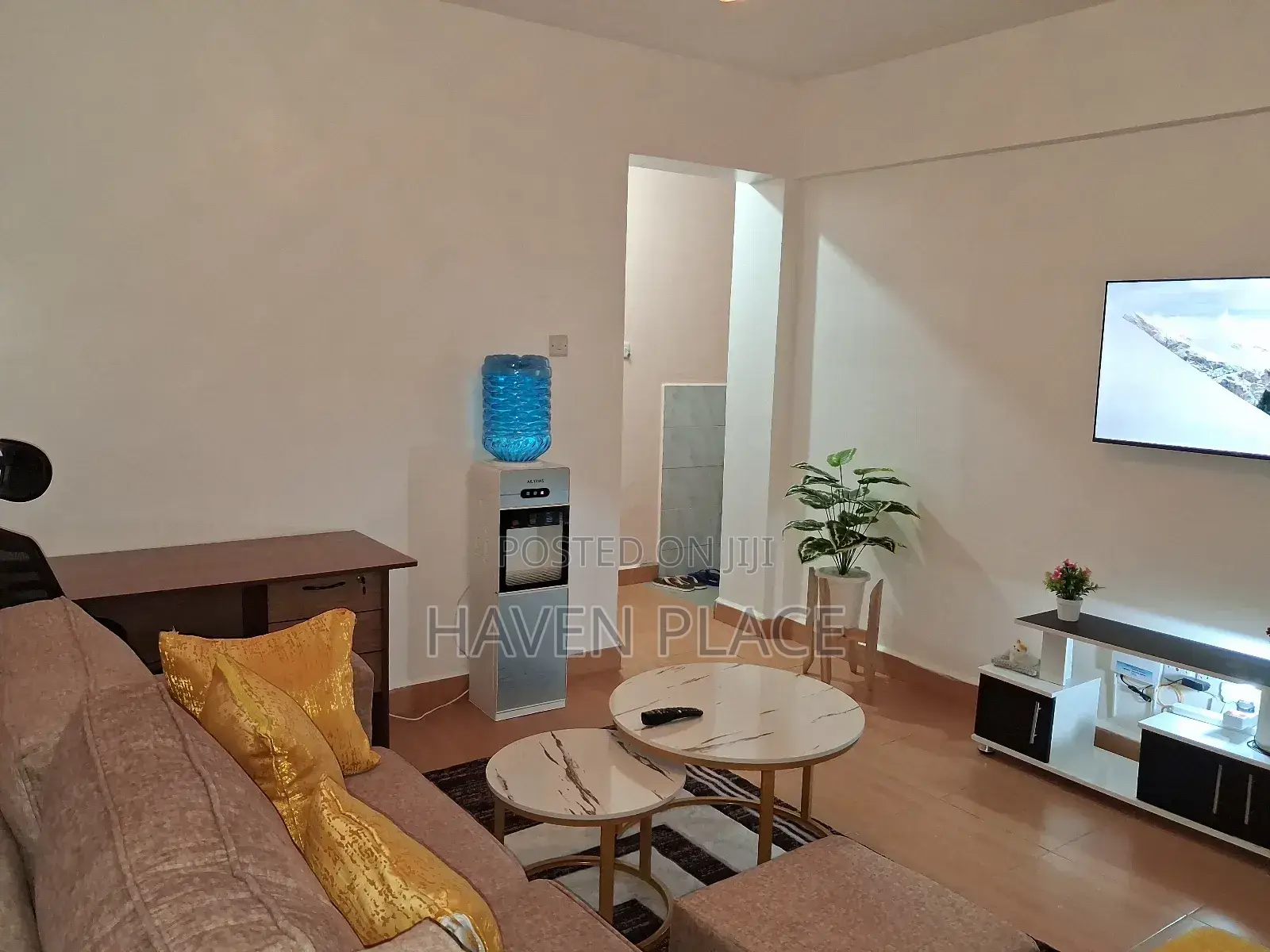 1 Bedroom Airbnb at Kamakis Eastern Bypass