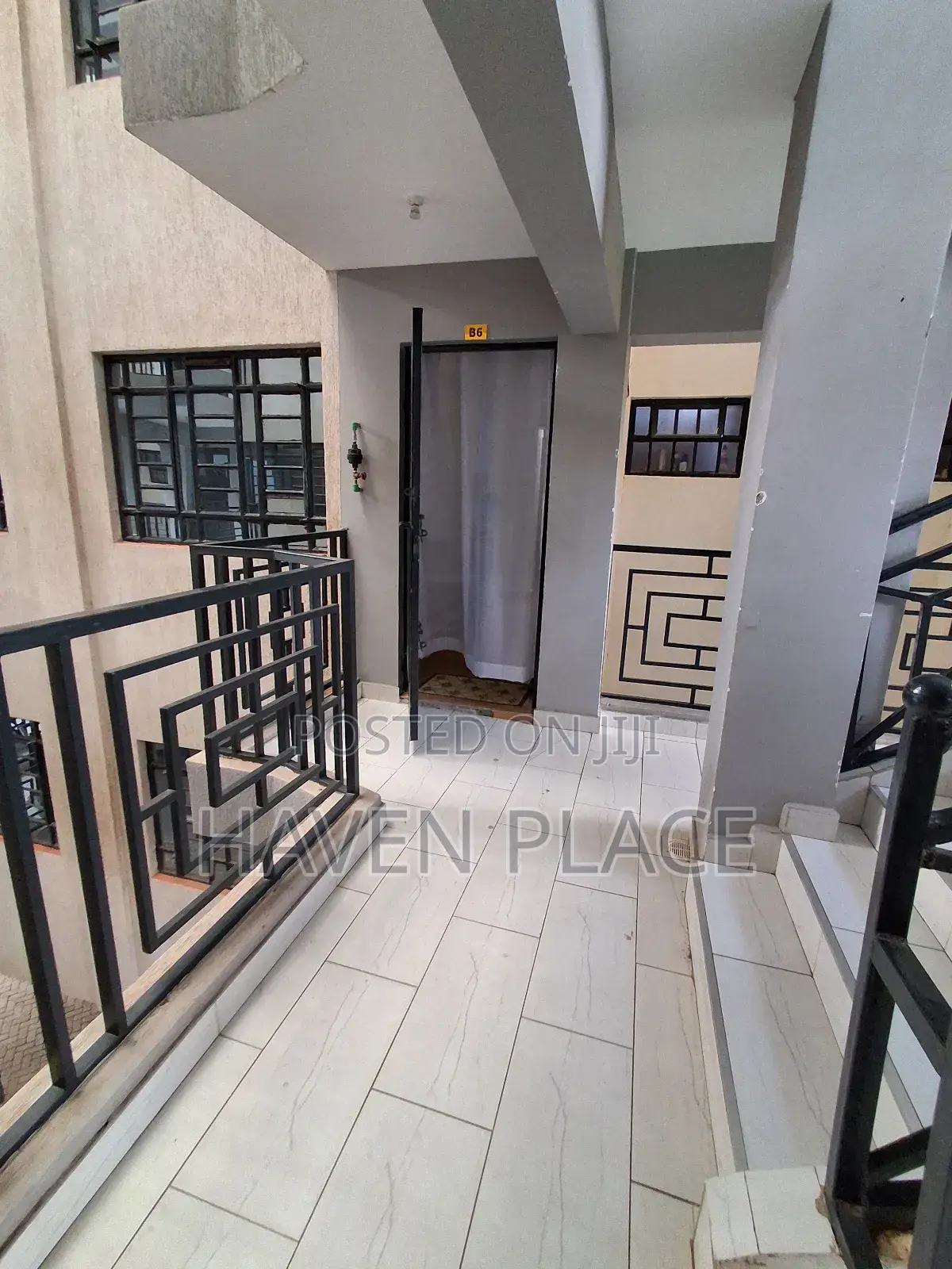 1 Bedroom Airbnb at Kamakis Eastern Bypass