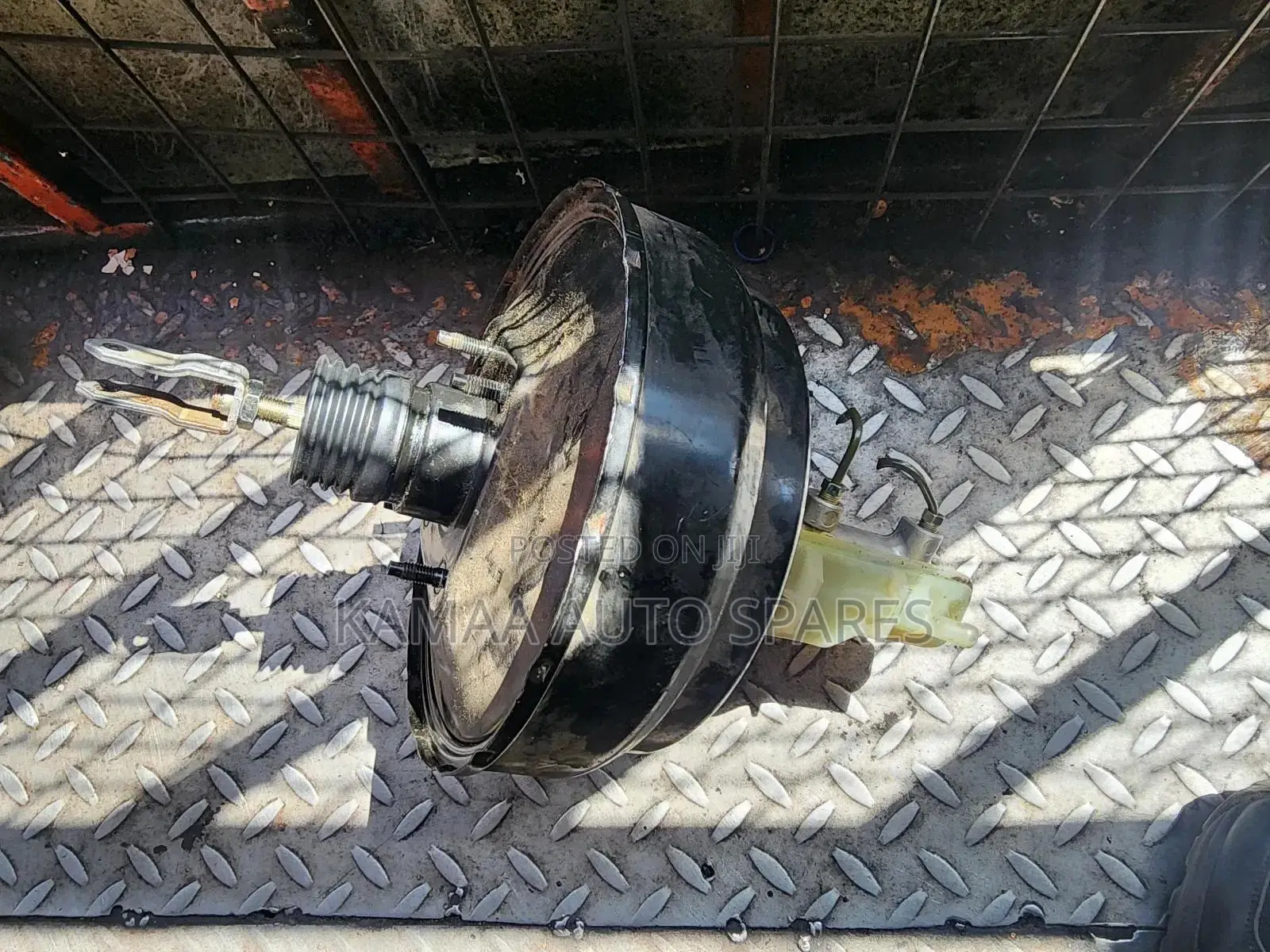 Brake Booster Nissan Caravan E25