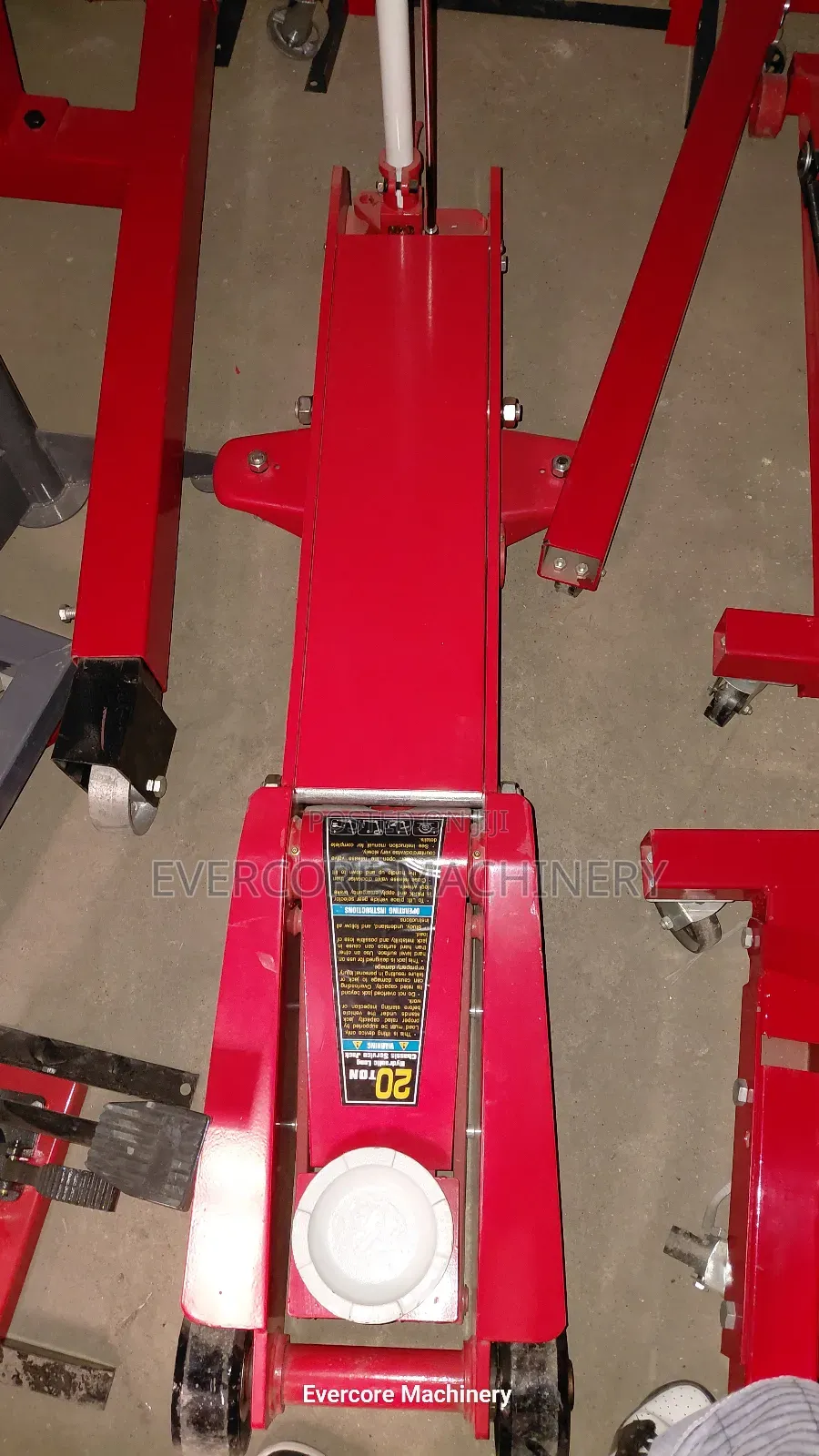 Commercial 20tonne Capacity Trolley Jack Machine.