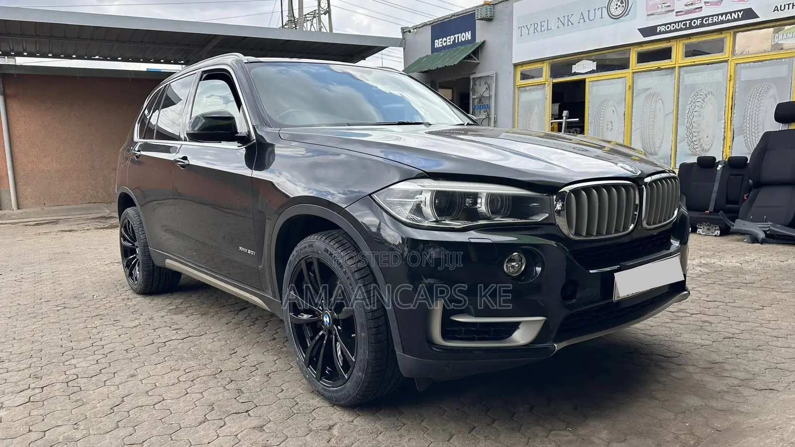 BMW X5 xDrive50i 4dr SUV AWD (4.4L 8cyl Turbo 8A) 2014 Black