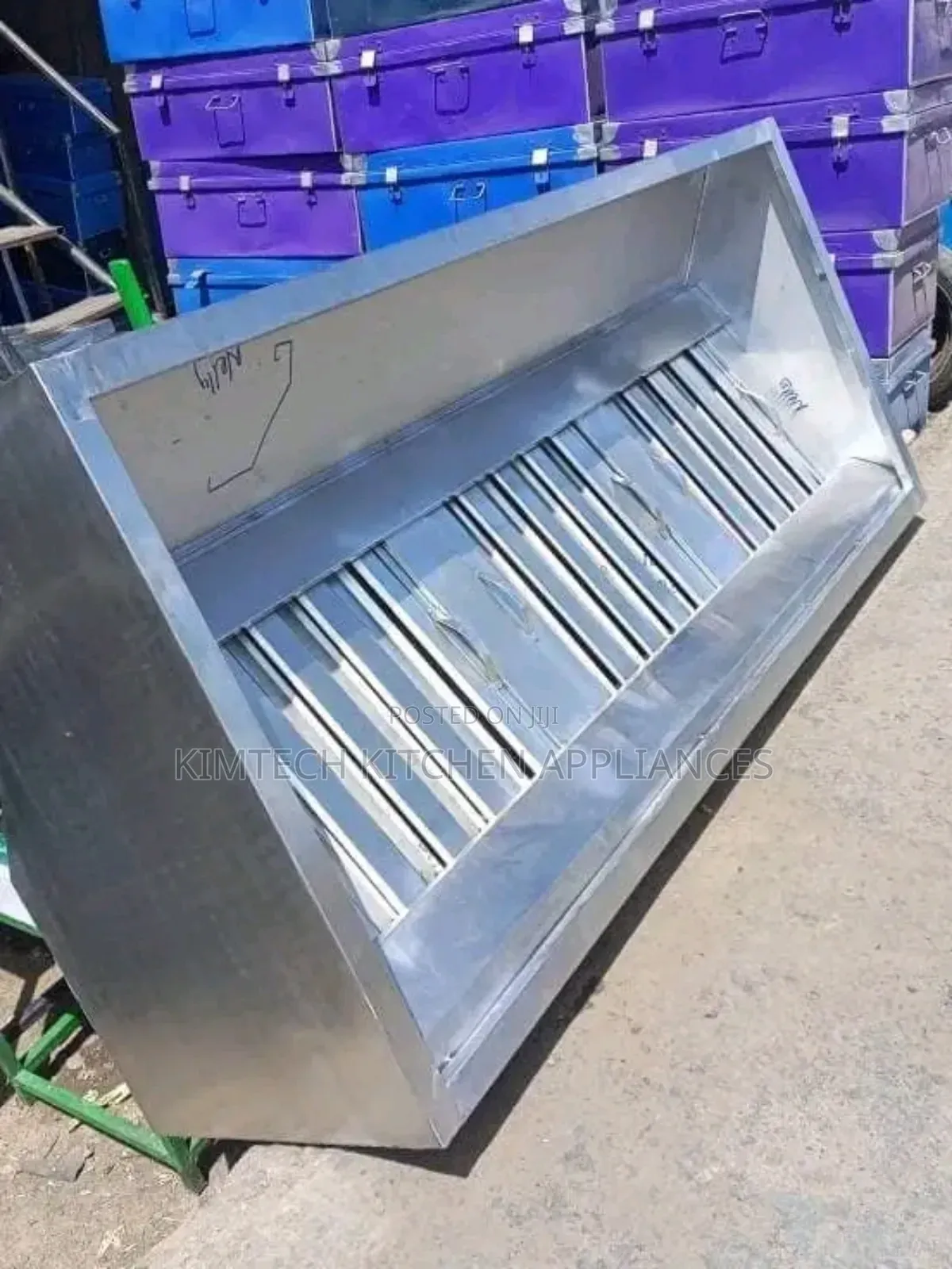 Kitchen Hood/Chimney