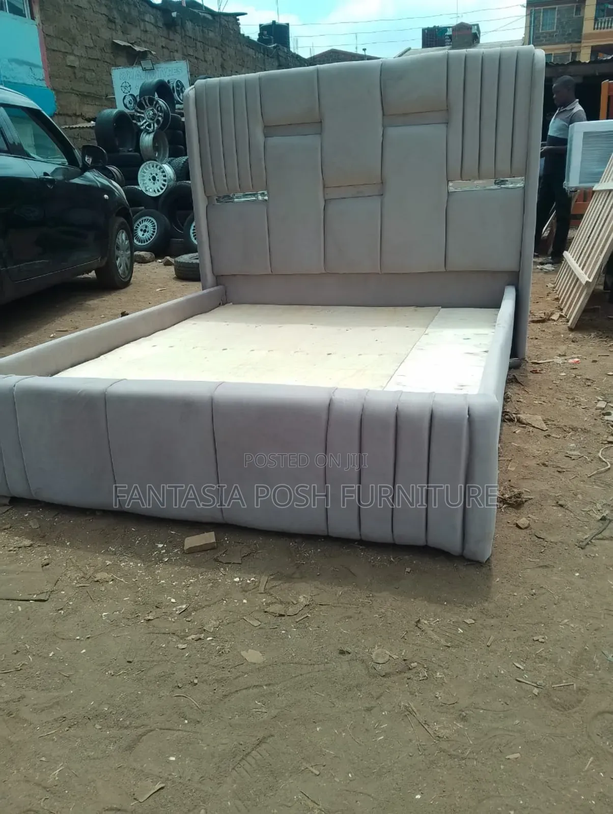 5x6 Cozy Modern Chester Bed Available - Flash Sale
