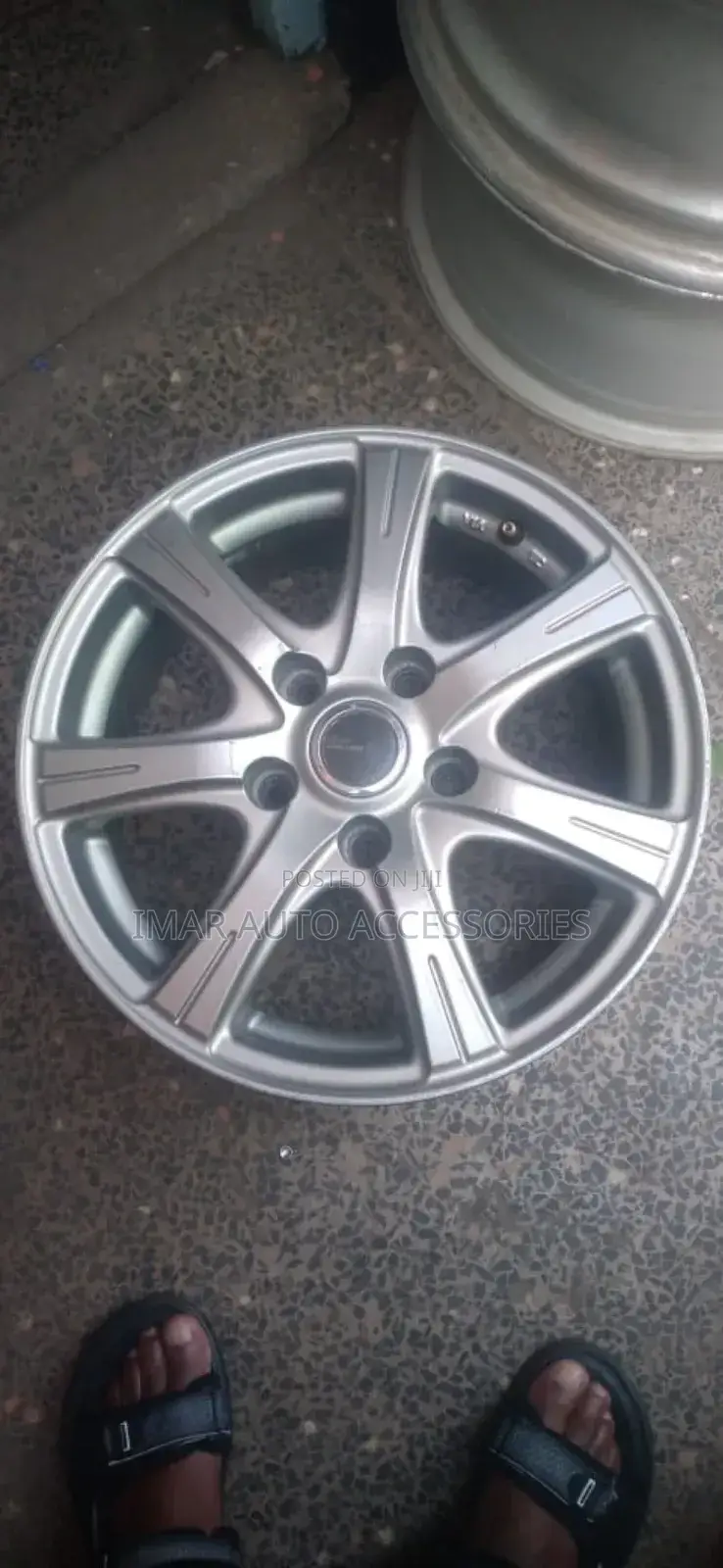 15 Inch Rims for Toyota Noah – Durable Perfect Fit