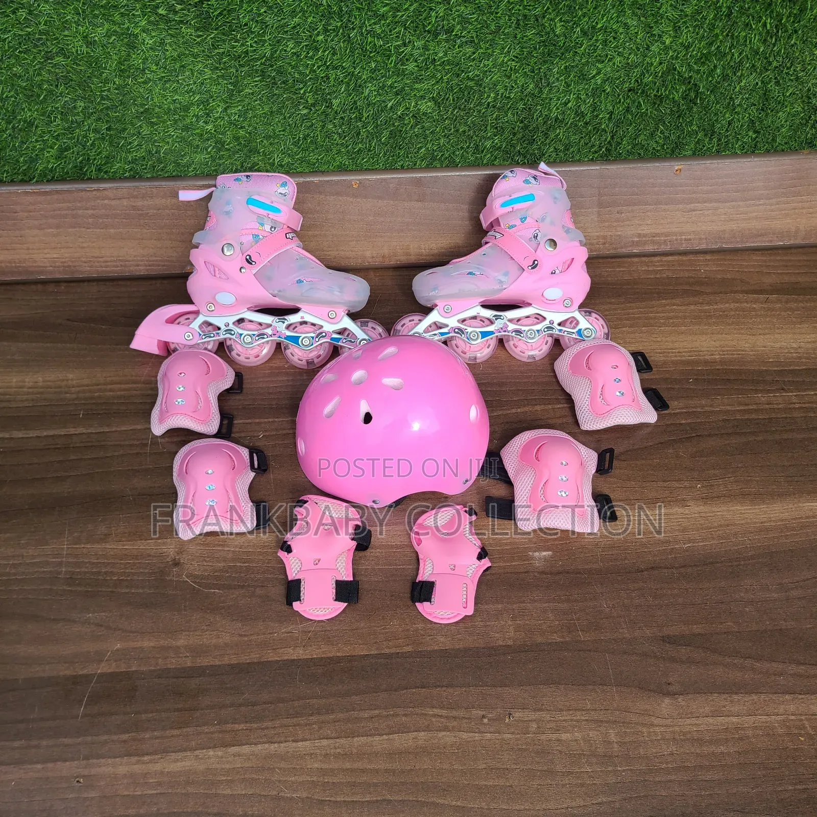 Adjustable Rubber Skates for Children.