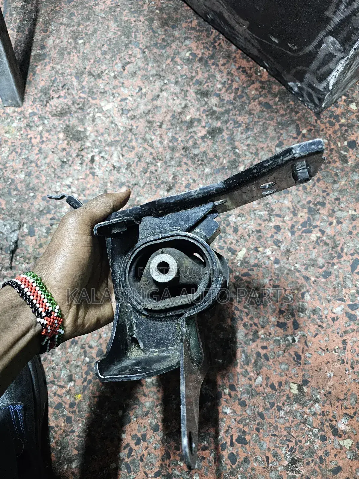 Fielder 161 Gearbox Mounting