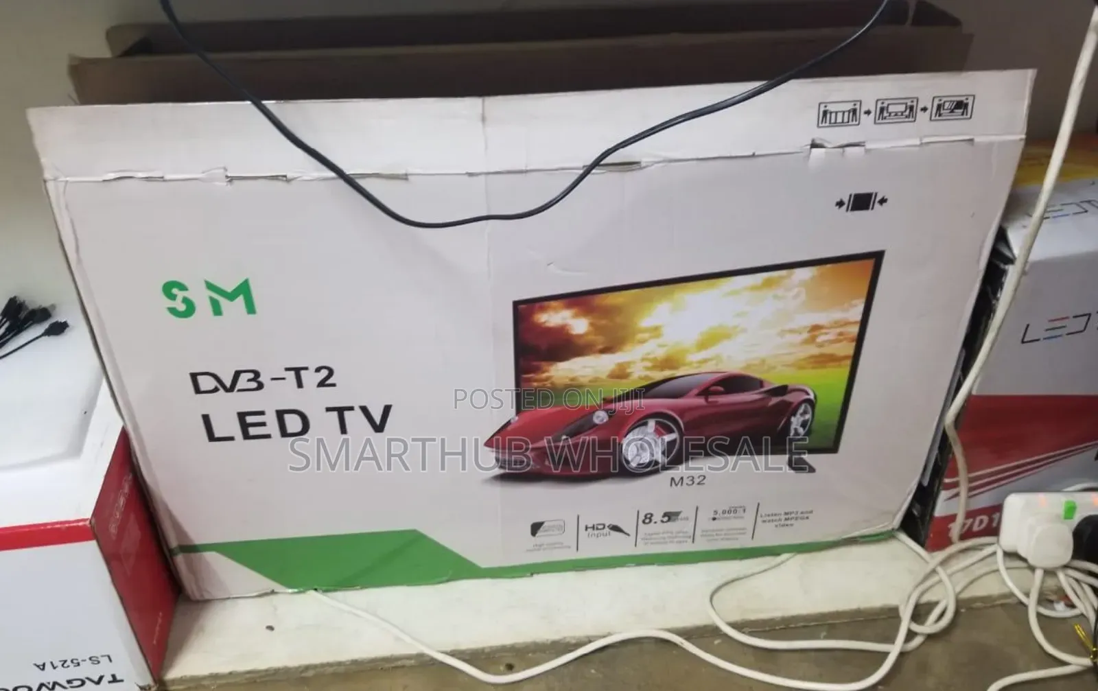 Solarmax Ac / Dc 32 Inches Digital Tv