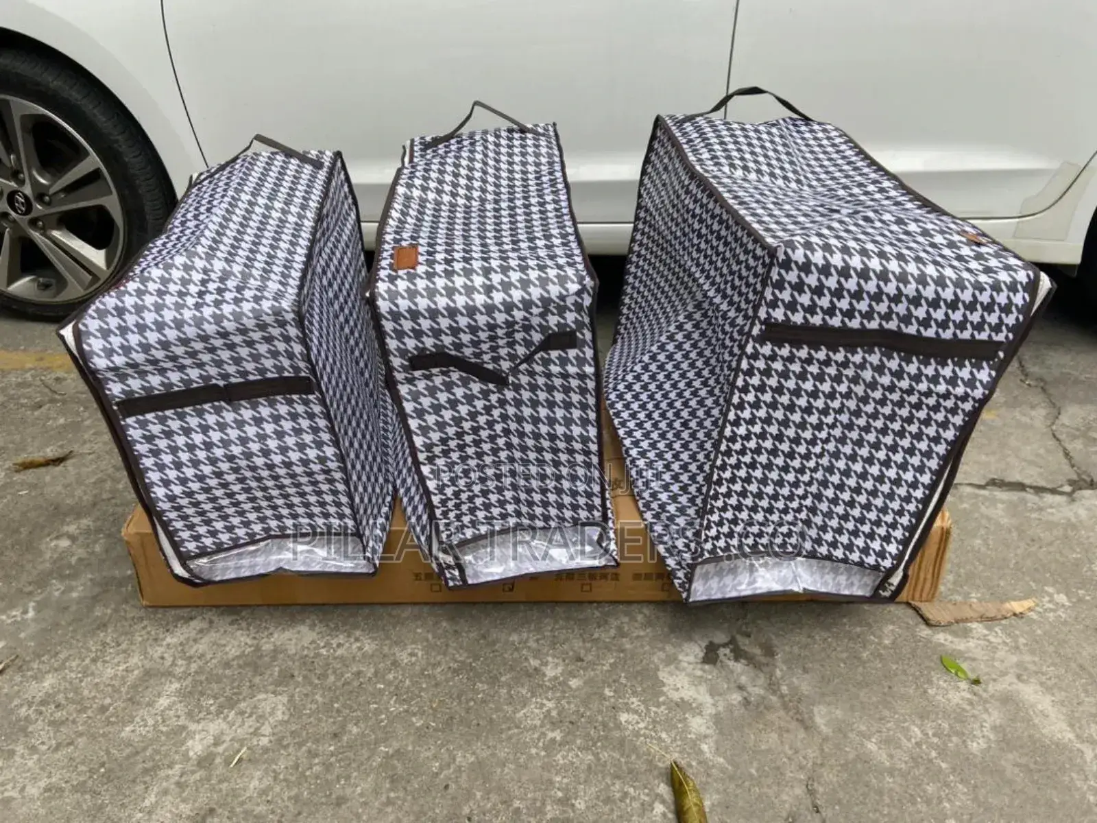Duvet/Closet Organizer