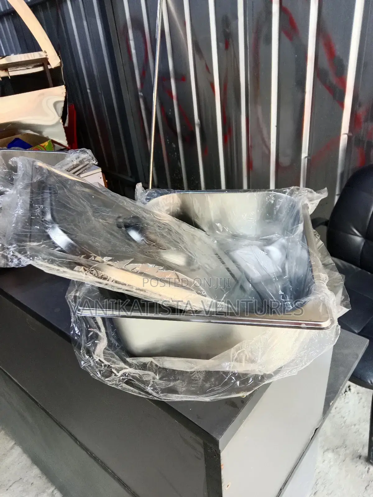 Food Warmer Inserts With a Lid