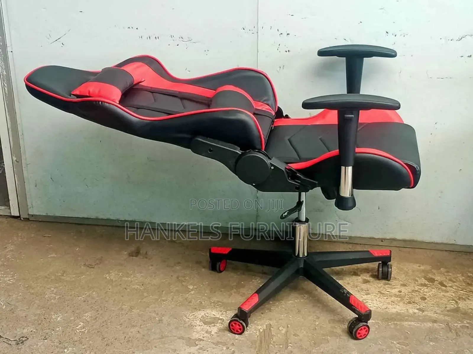 Hybrid Ergonomic Gaming Chair — A Versatile Chair