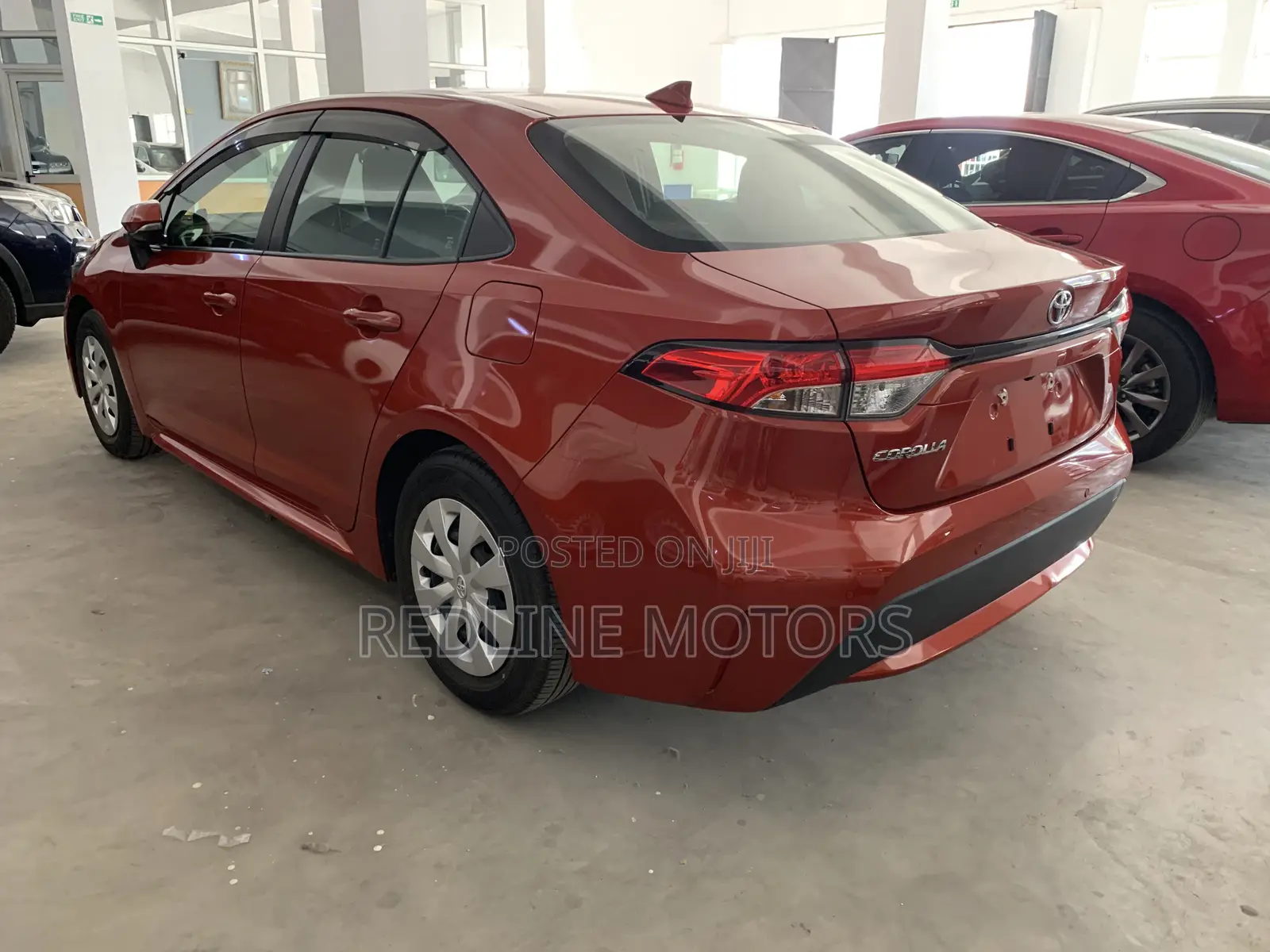 Toyota Corolla LE Eco (1.8L 4cyl 2A) 2019 Orange
