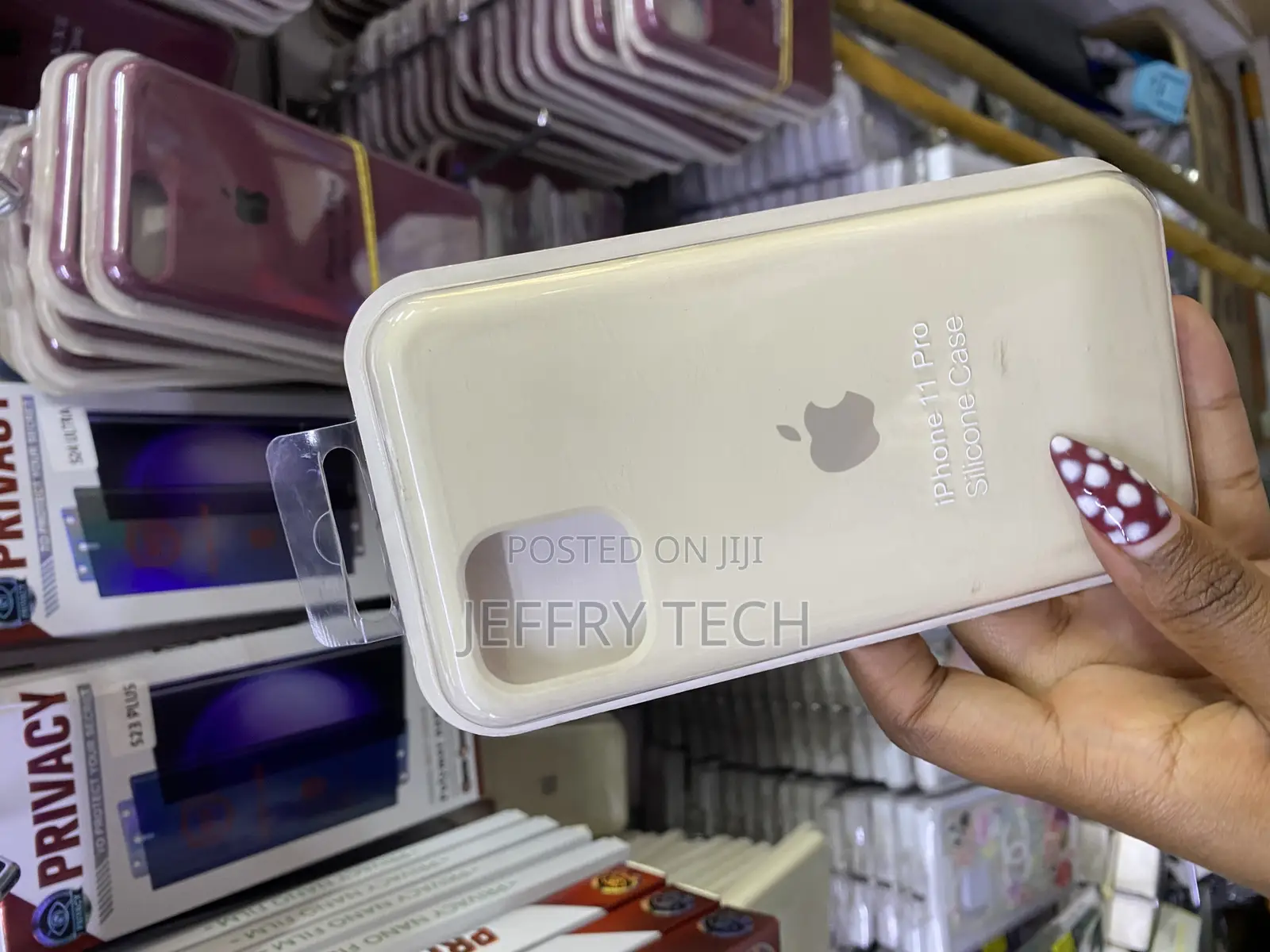 Simmers iPhone 11 Pro Liquid Silicone Cover With Microfiber Lining