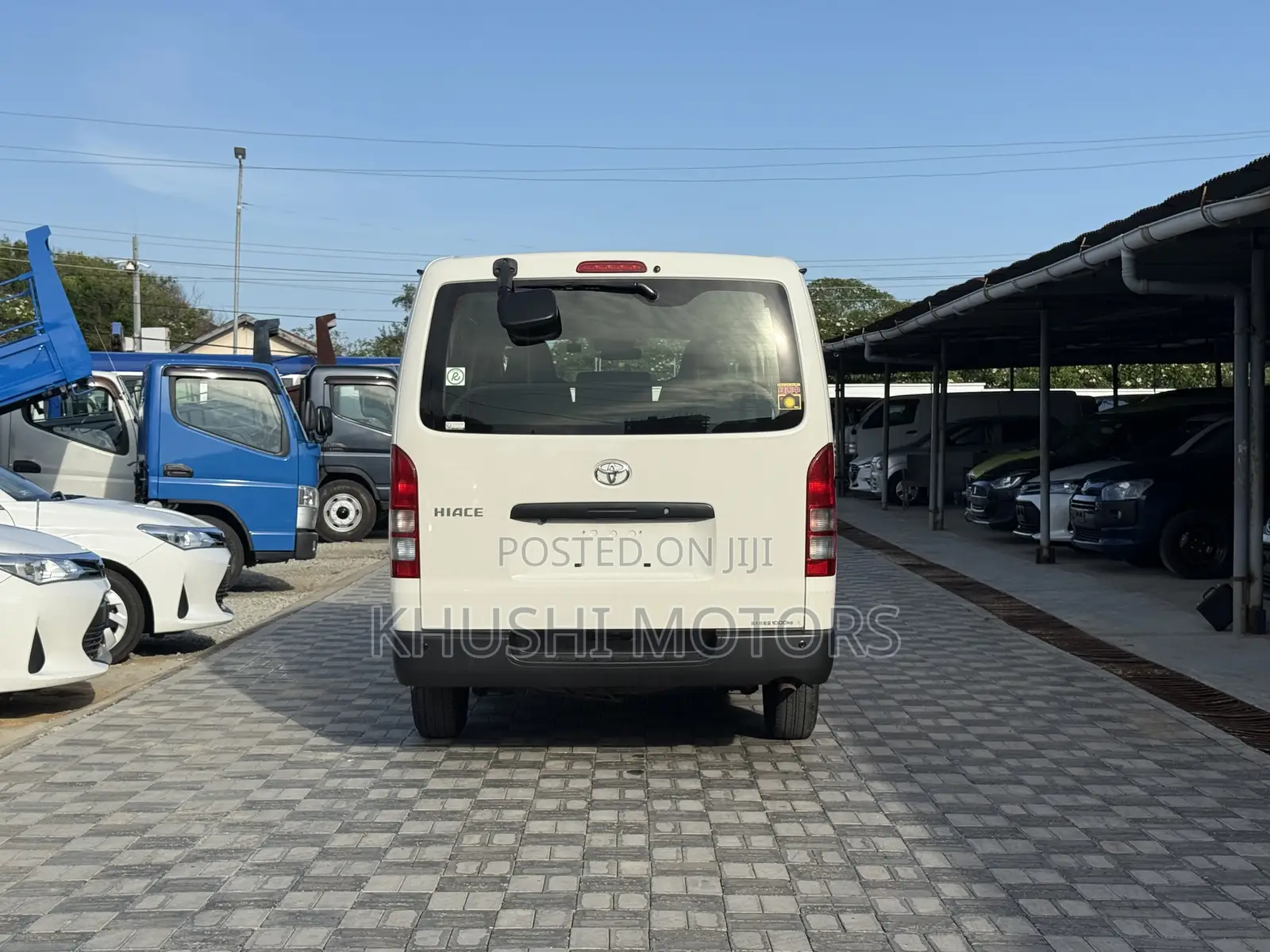 Toyota HiAce 2018 White