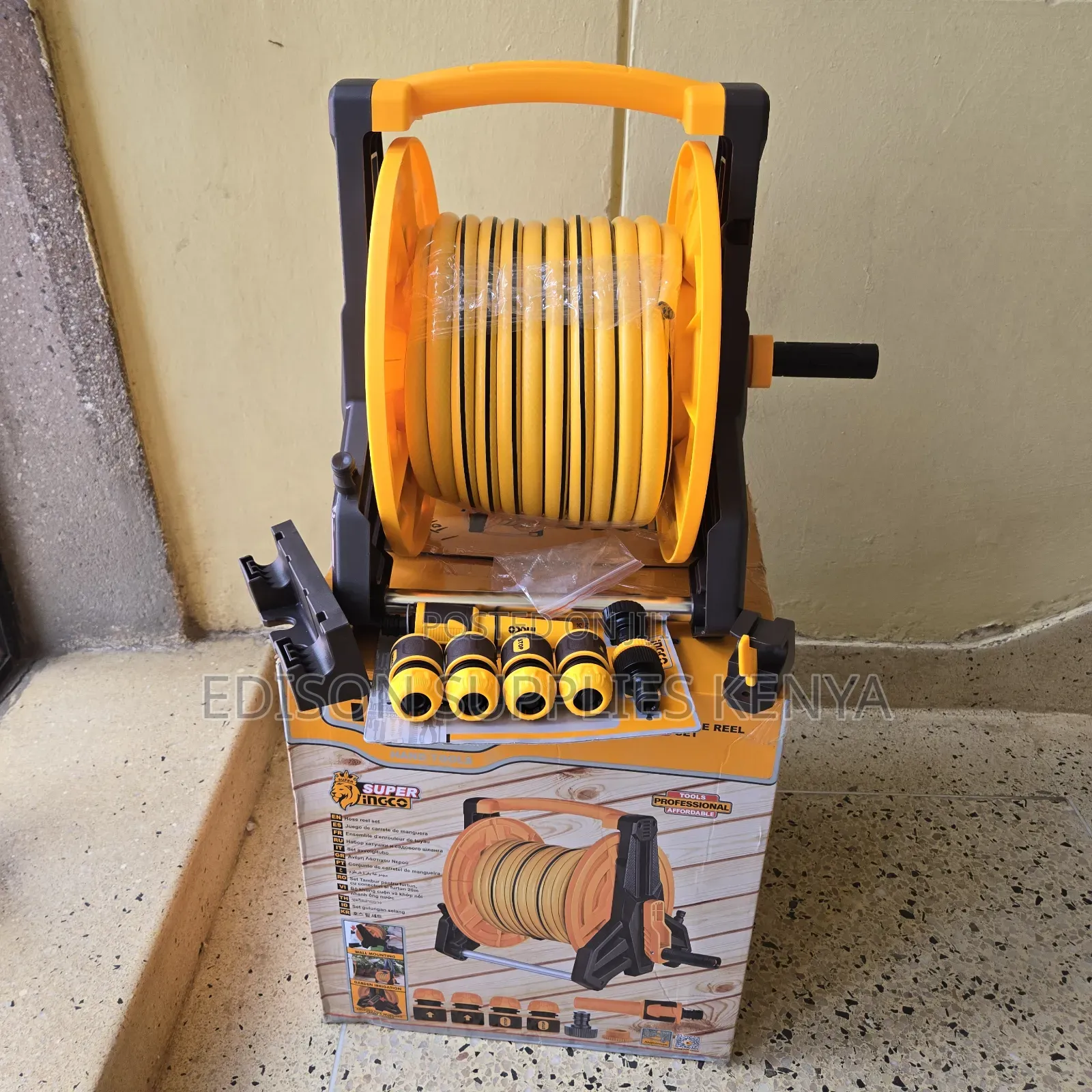 Garden Hose Reel 20 Metre Hose Pipe Sprinkler Trolley Cart Water Pipes