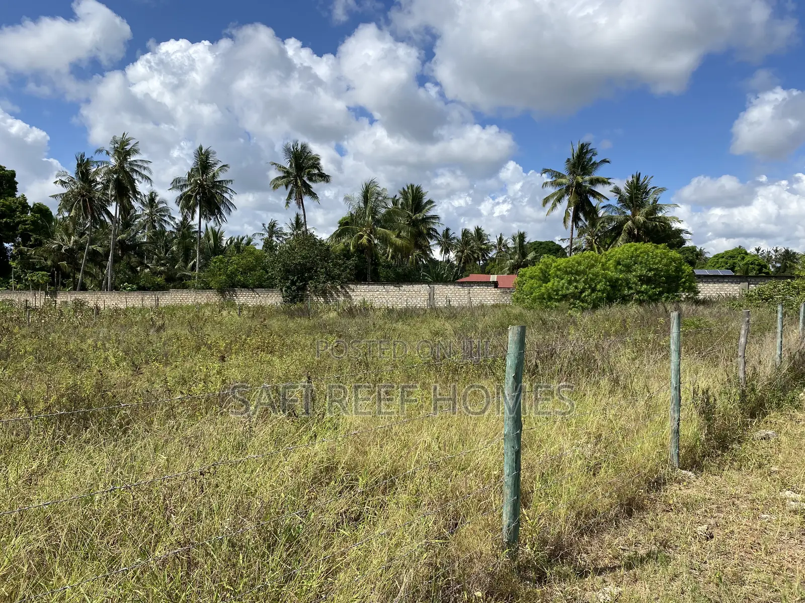 1/2 Acre With Ready Tittle in Kikambala Close to the Road