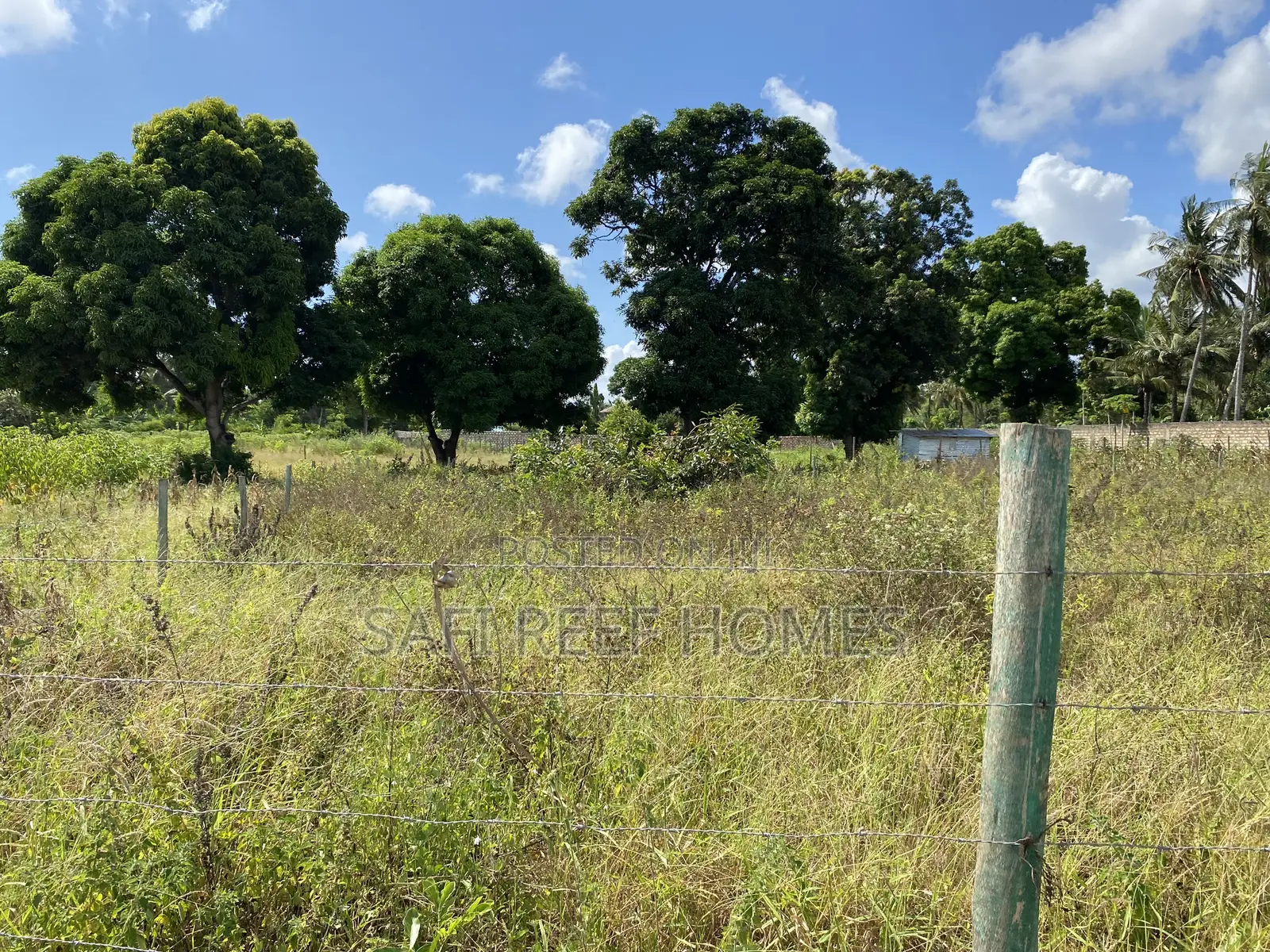 1/2 Acre With Ready Tittle in Kikambala Close to the Road