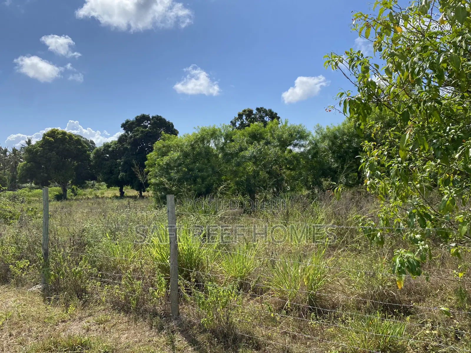 1/2 Acre With Ready Tittle in Kikambala Close to the Road