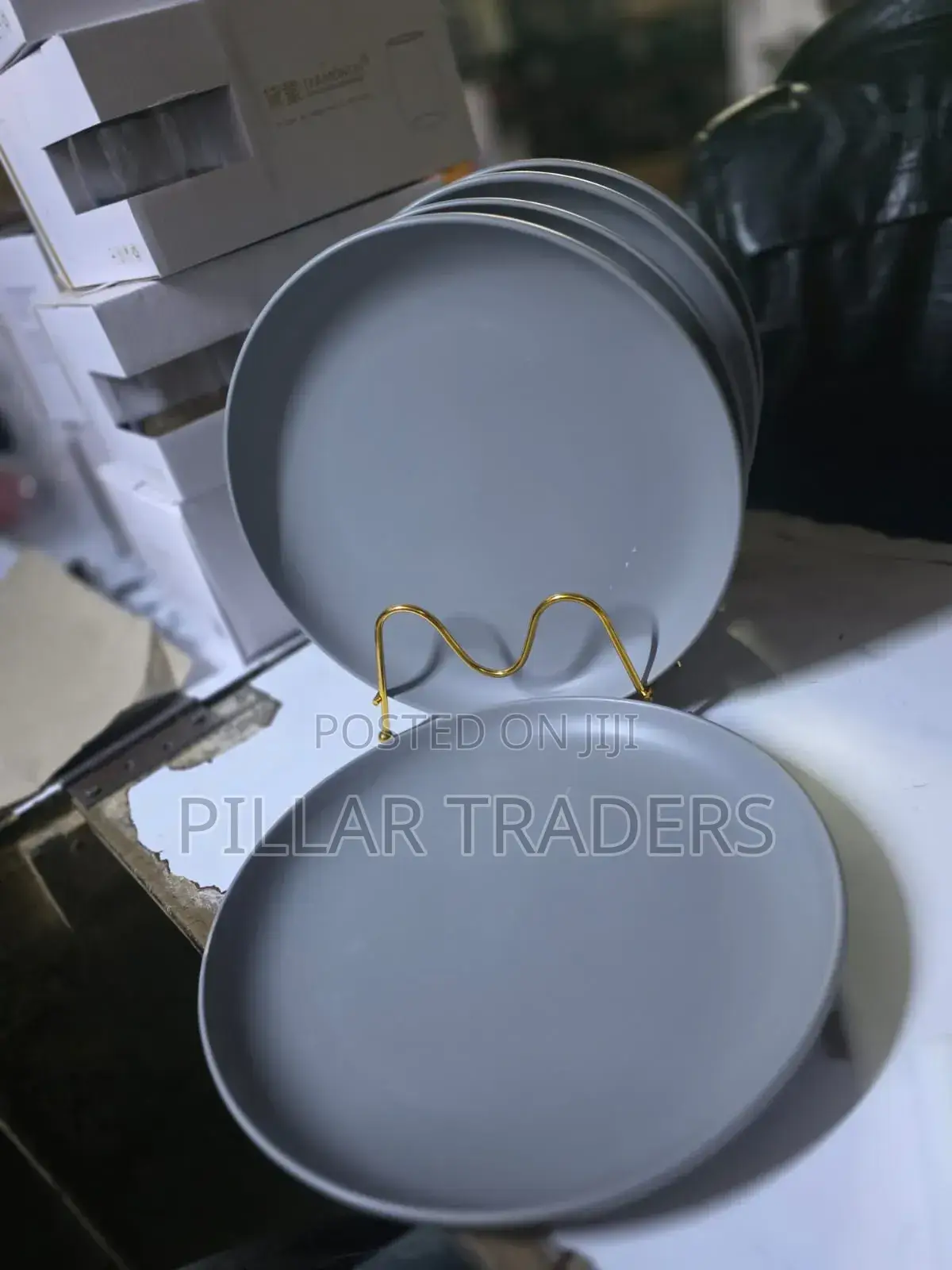 Stoneware Dinner Plate Set