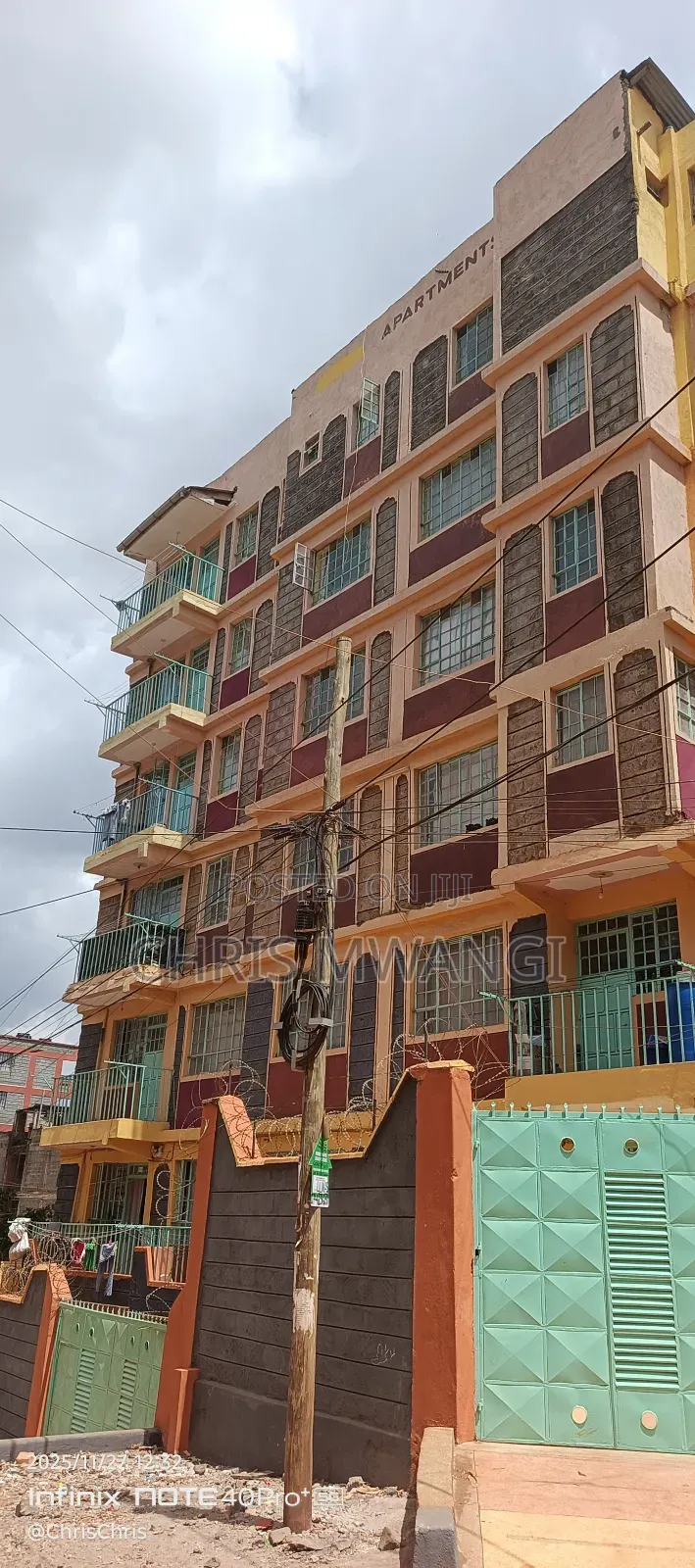 2bdrm Block of Flats in Season Street, Seasons Estate for sale
