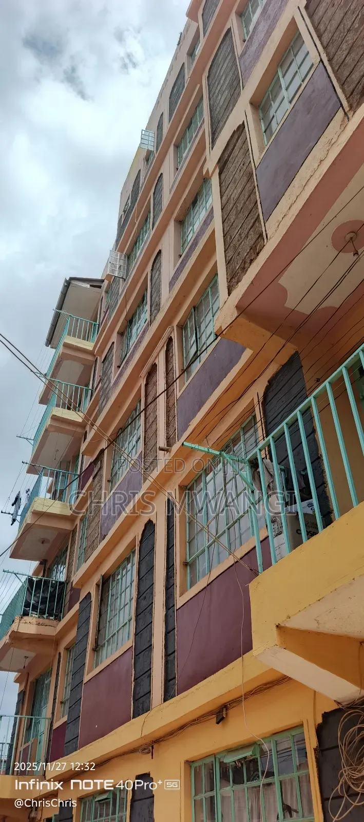 2bdrm Block of Flats in Season Street, Seasons Estate for sale
