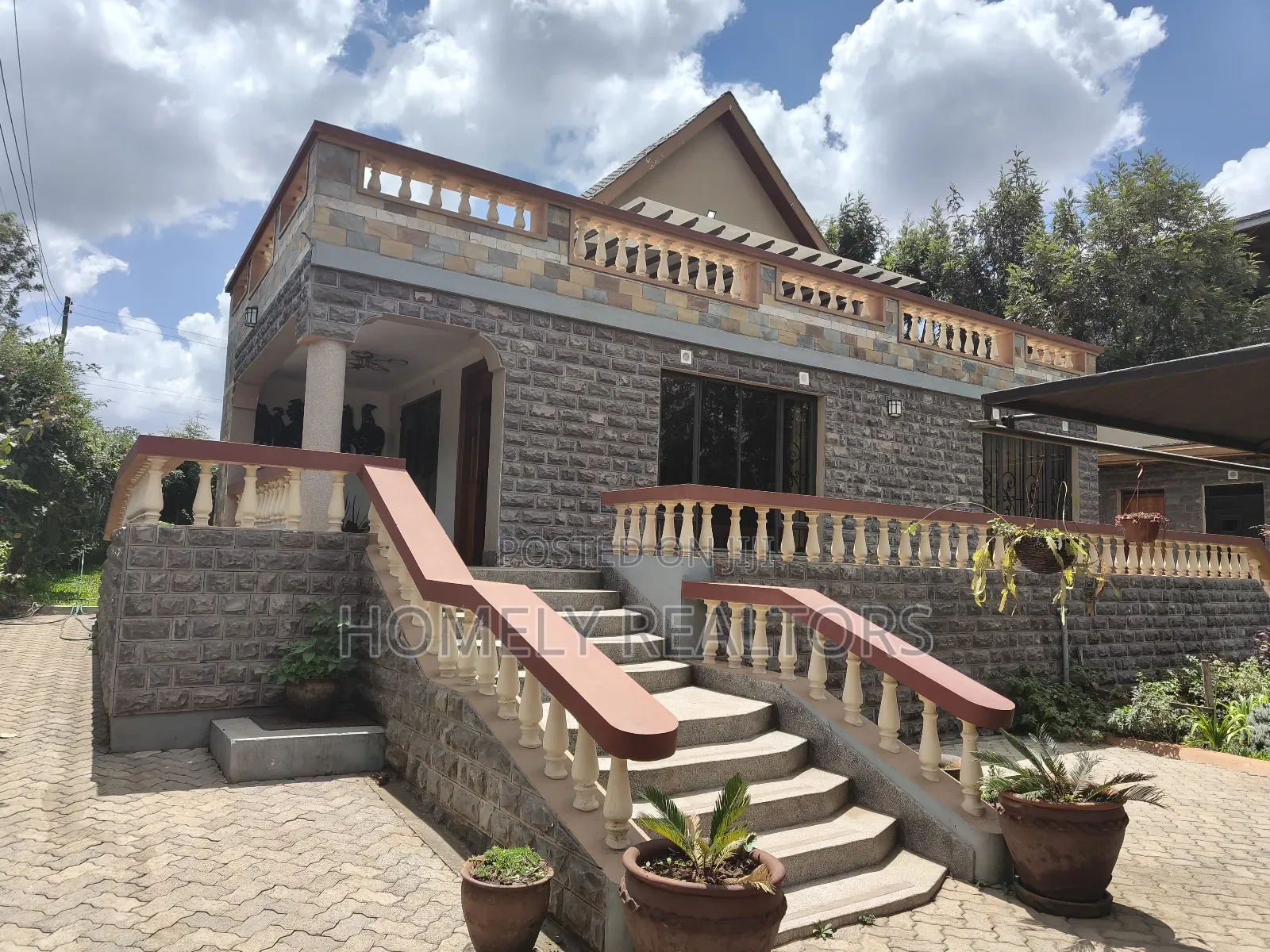 4bdrm Maisonette in Kerarapon Drive, for rent
