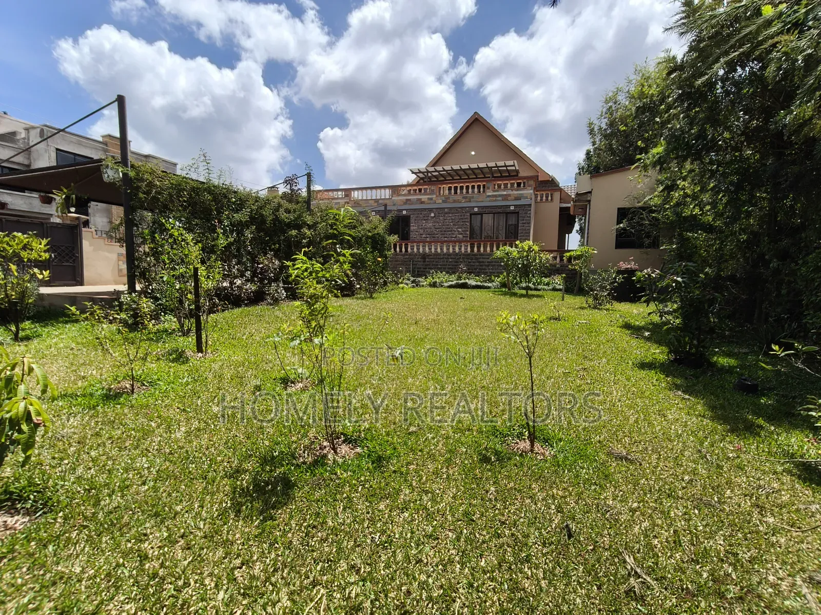 4bdrm Maisonette in Kerarapon Drive, for rent