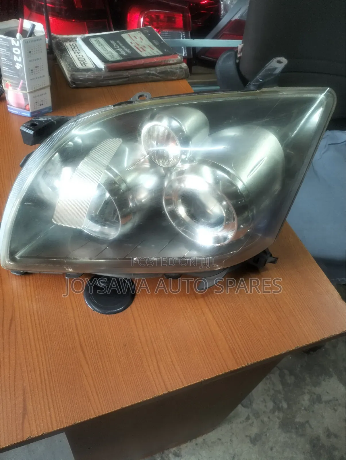 Toyota Avensis 2008 Non Xenon Headlight