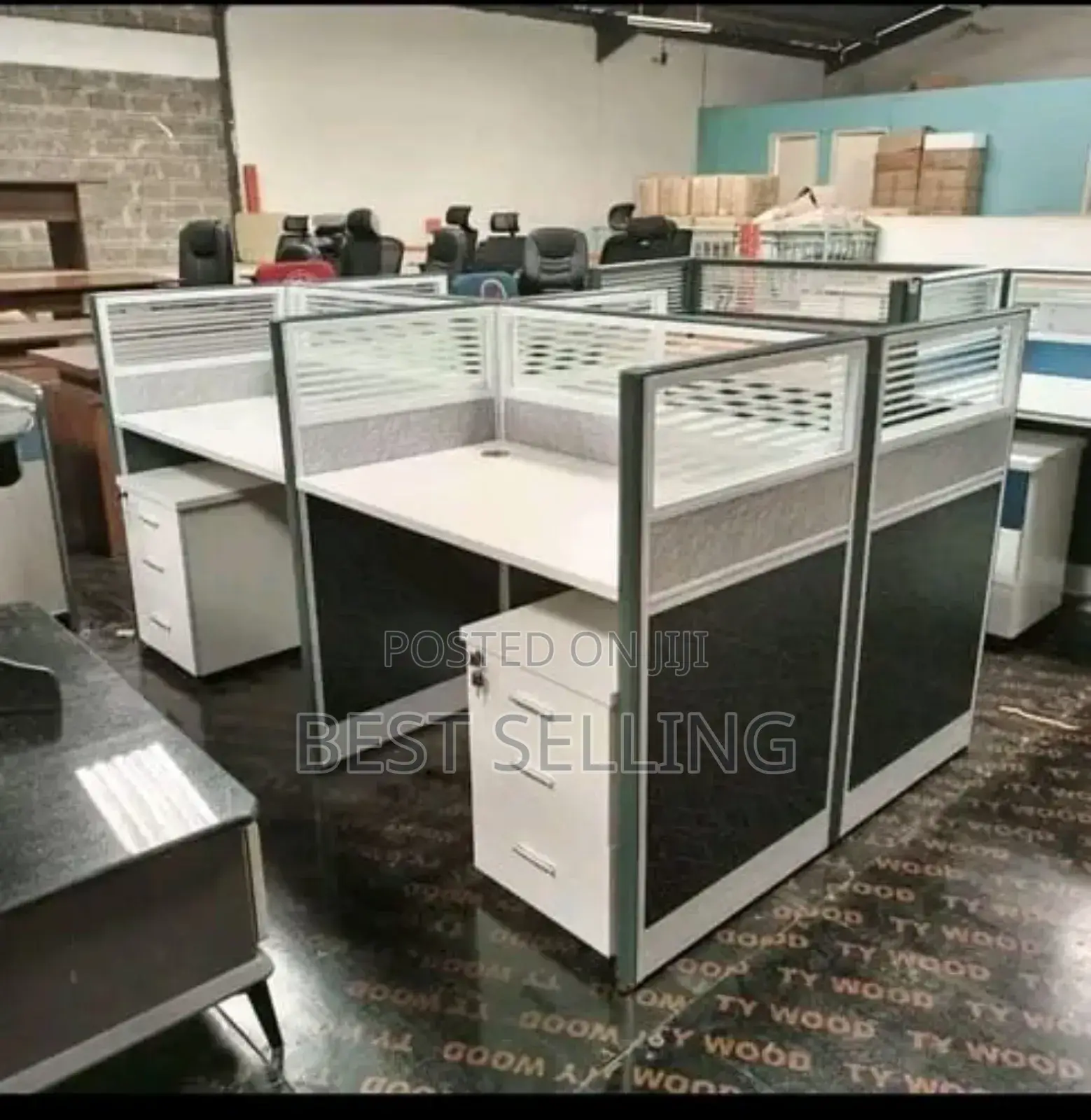 4 Way Working Station