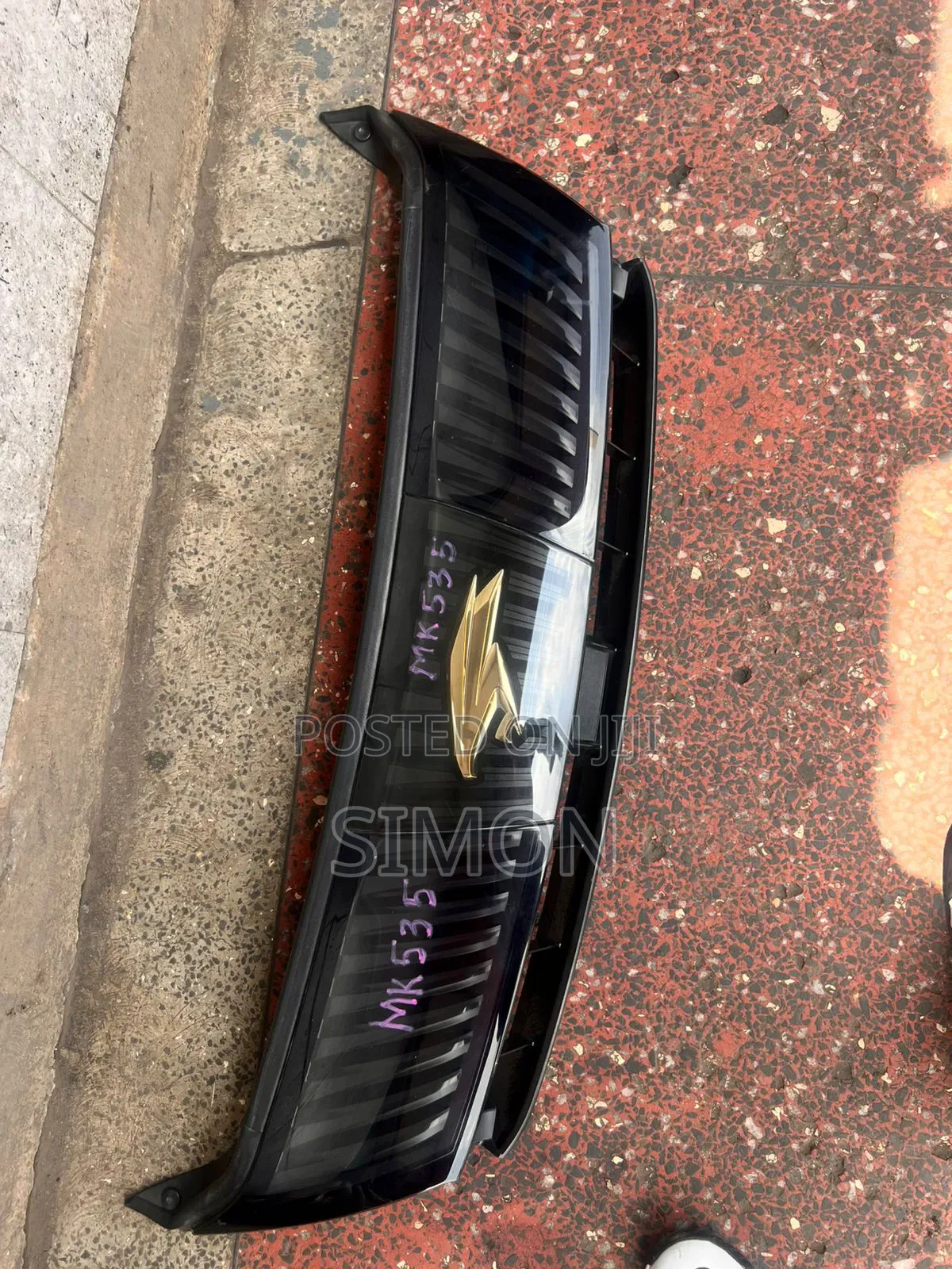 Toyota Harrier Front Radiator Grille
