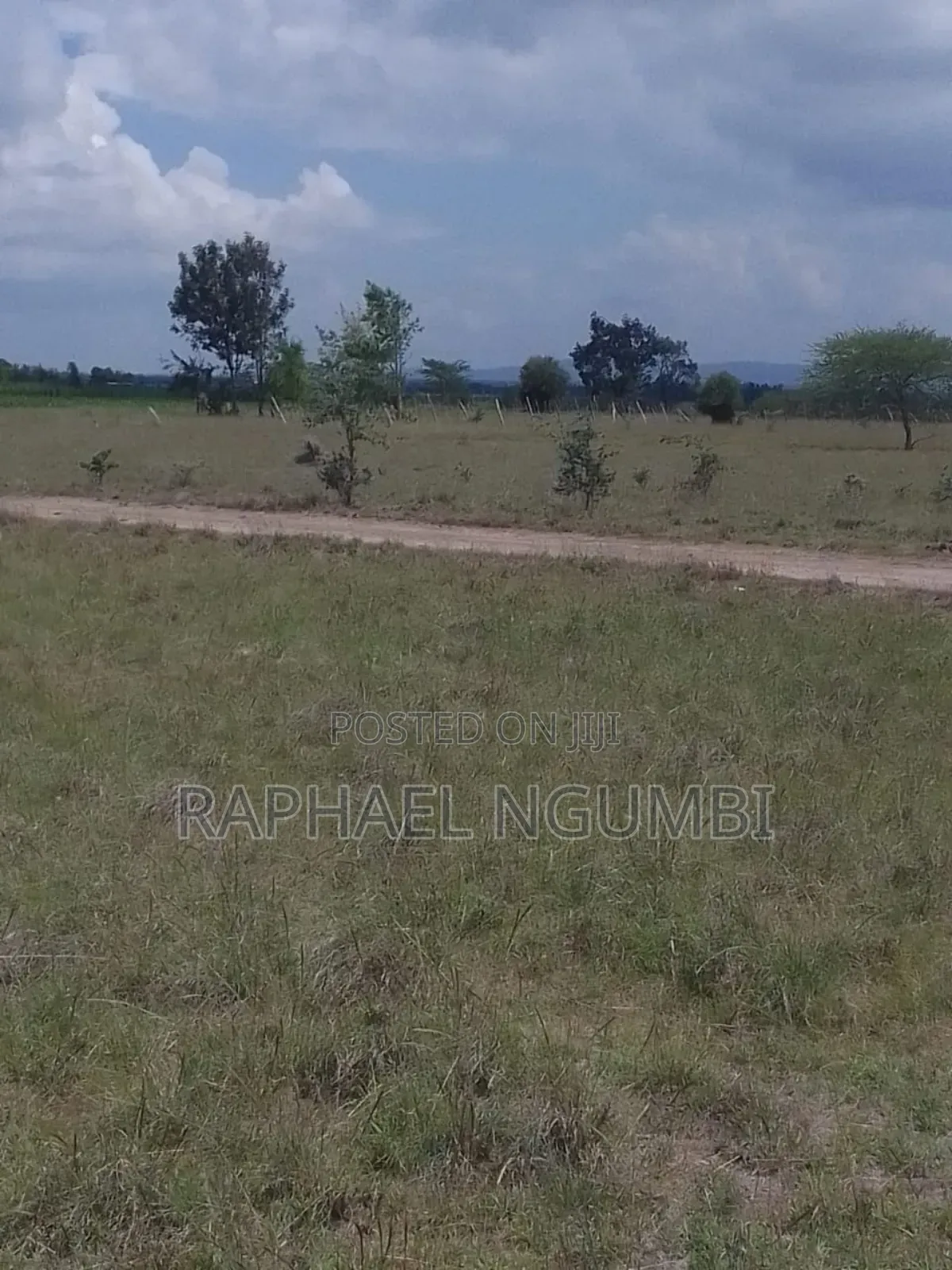 40*80 Plot at Komarock Near Verona Estate