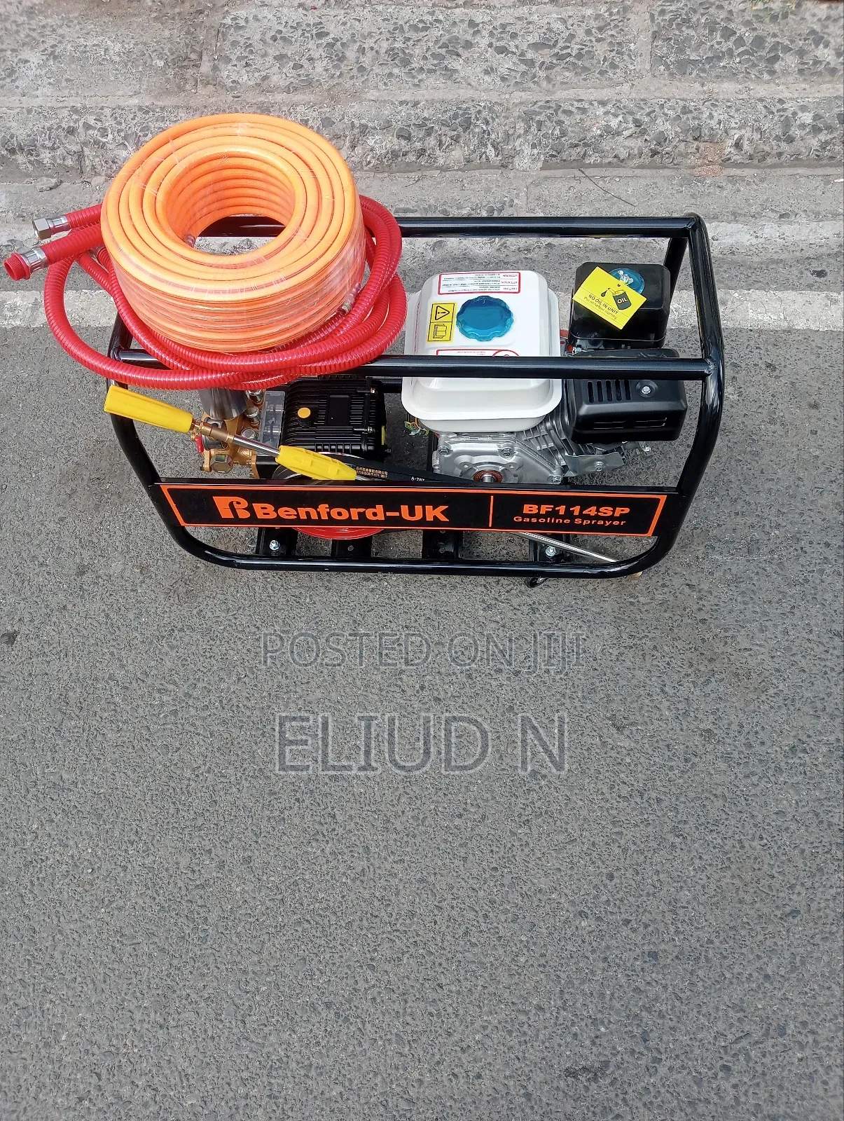 Engine Powered Trolly Sprayer Machine